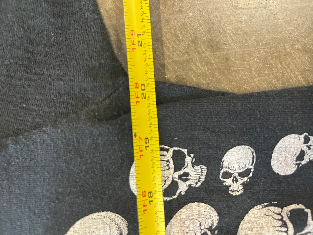 Vintage Fashion Victim Skull AOP shirt size XL