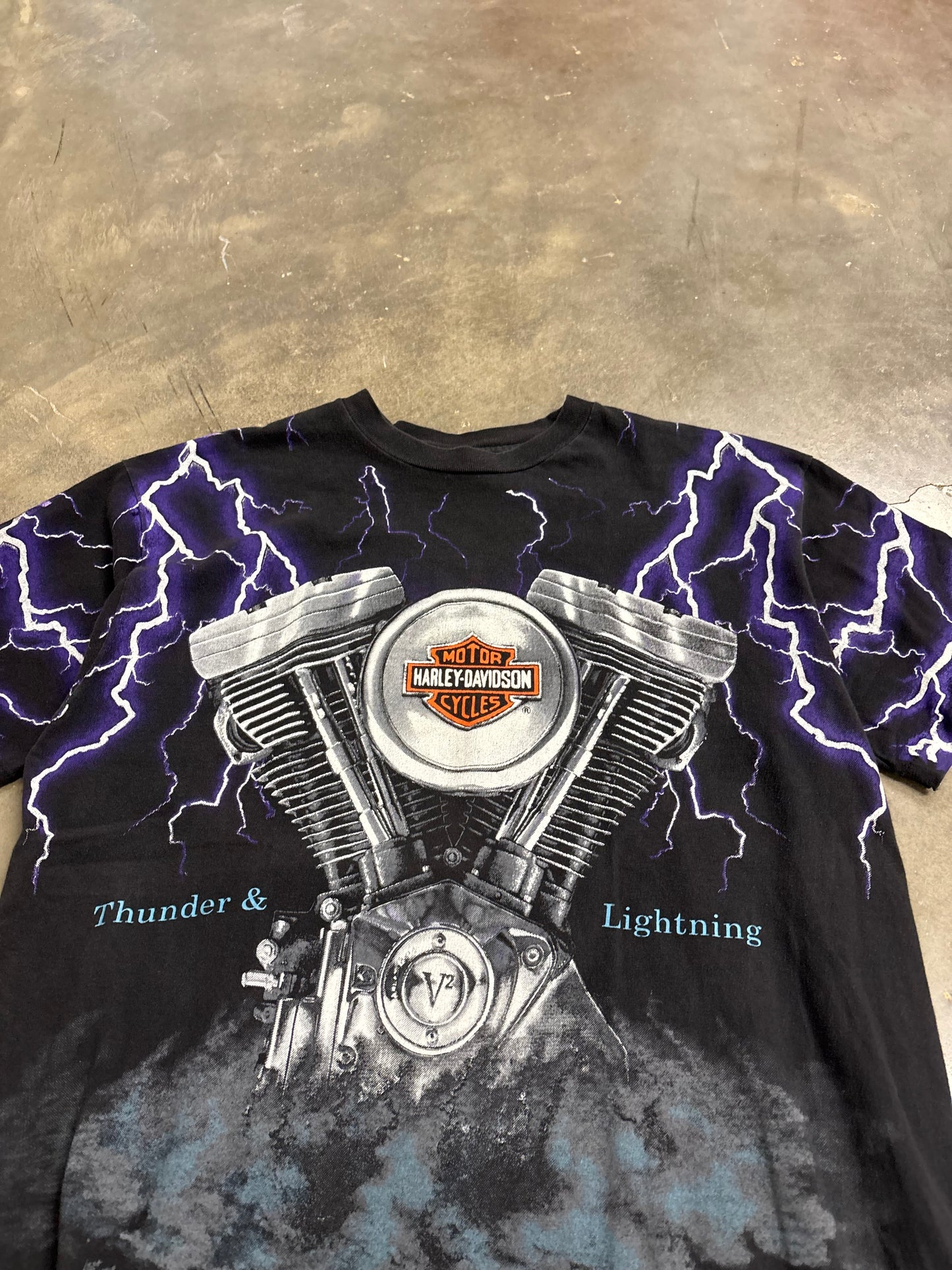 Vintage Harley Davidson Purple lighting shirt size large