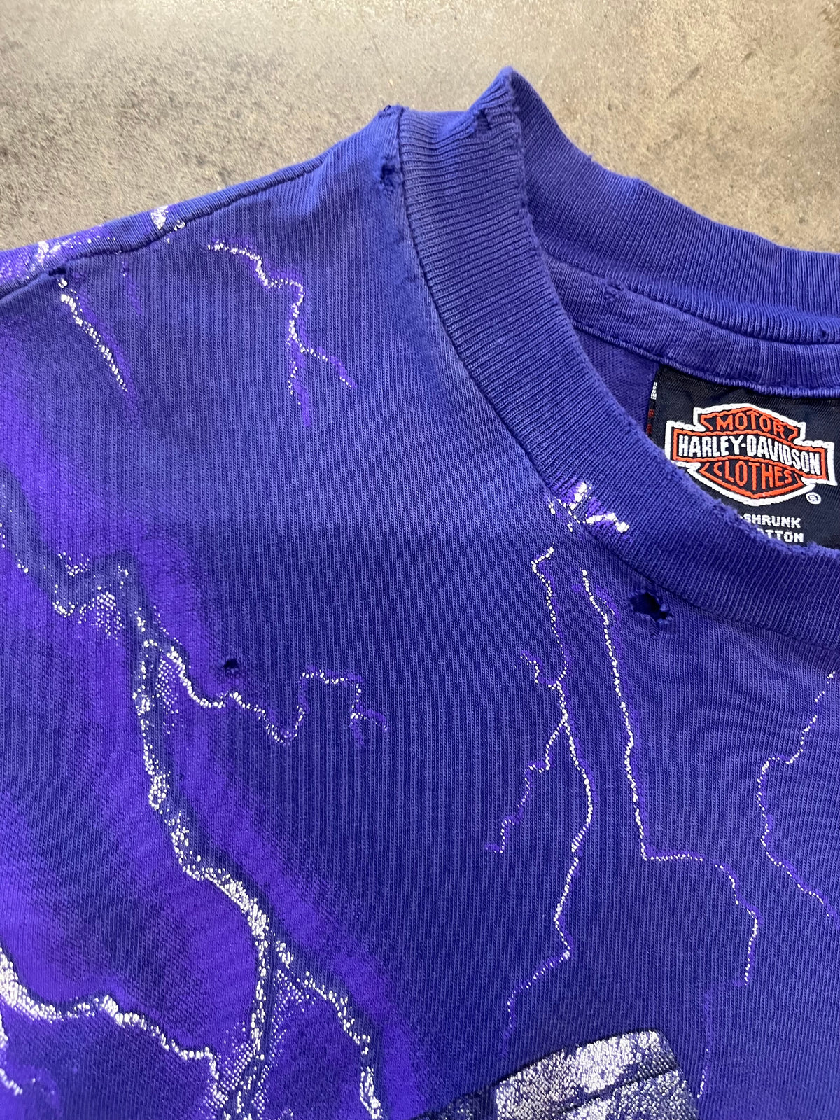 Vintage Harley Davidson Thrashed Purple Lightning shirt size large