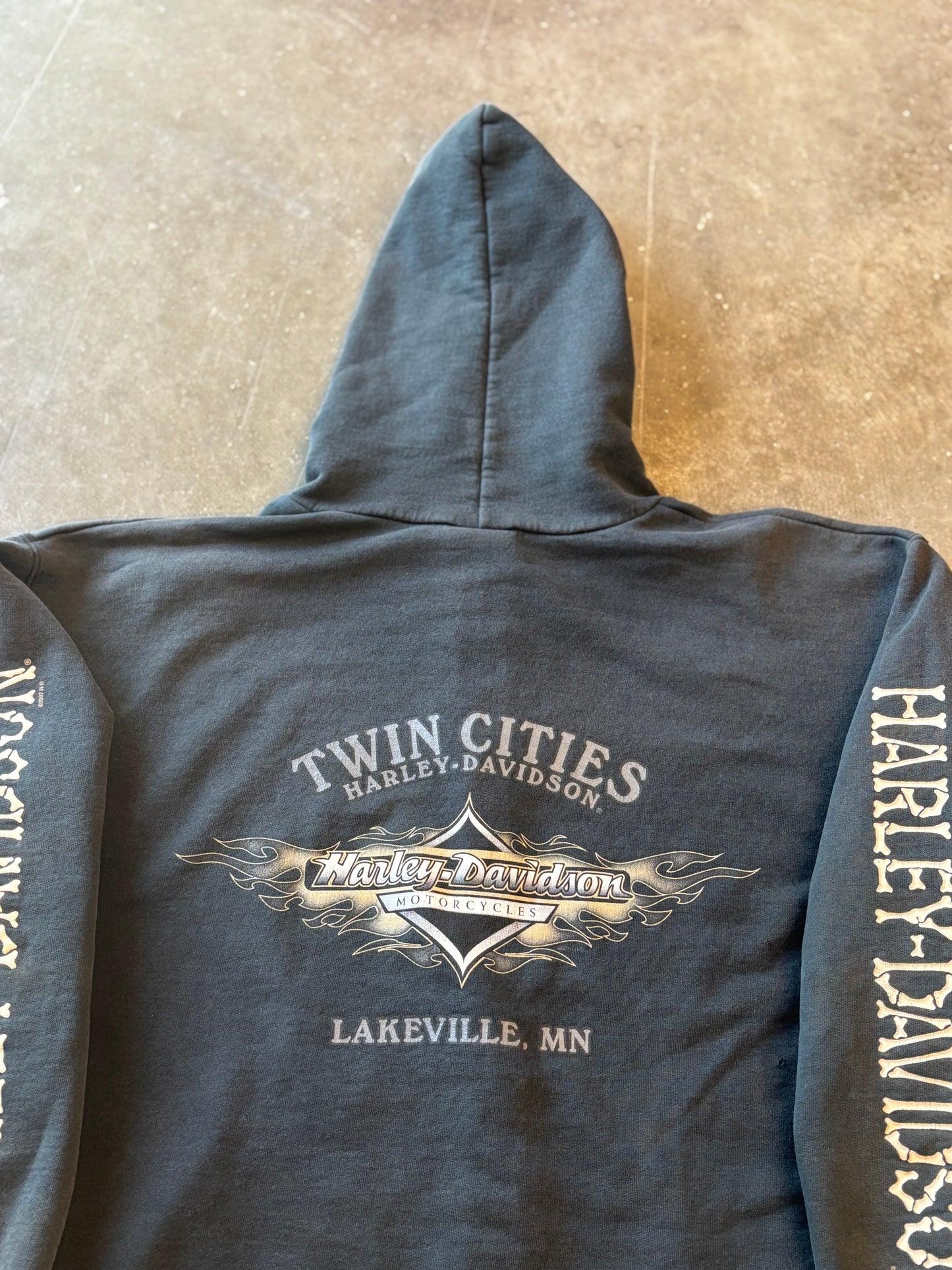 Vintage Harley Davidson bone zip up hoodie size medium