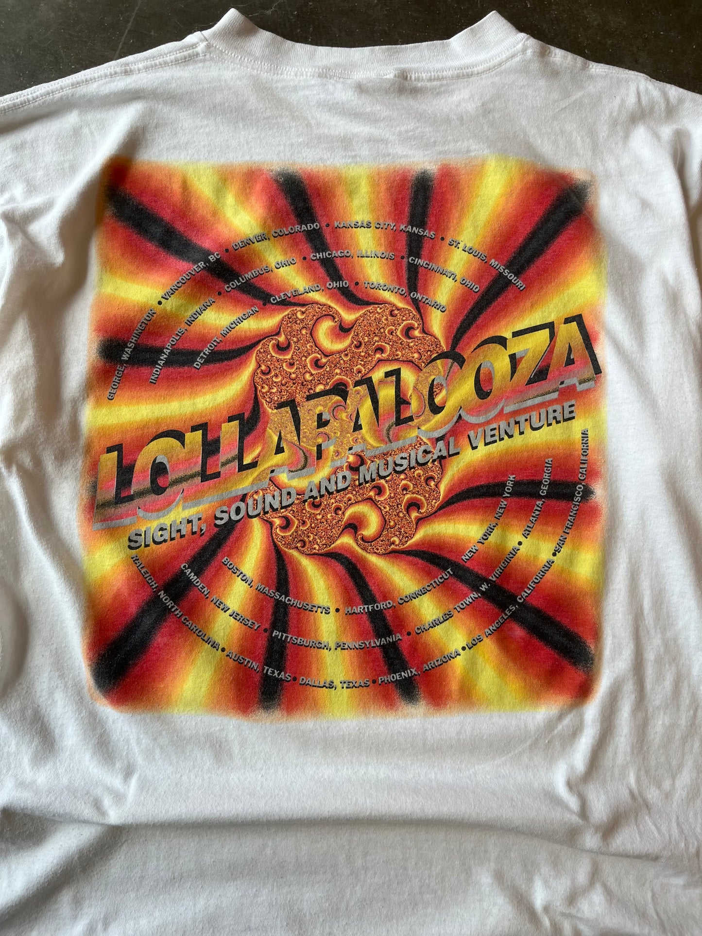 Vintage Lollapalooza shirt size XL