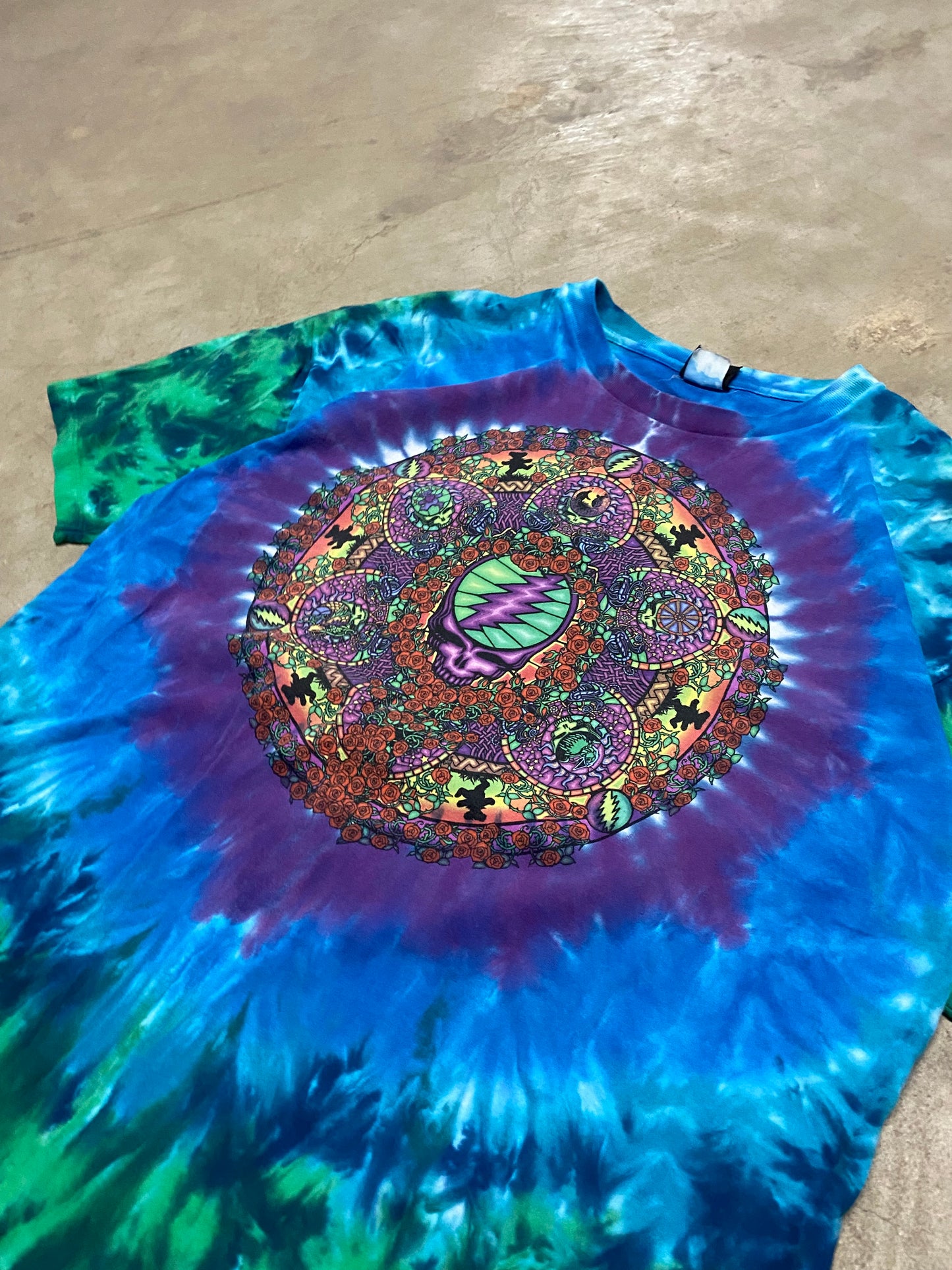 Vintage 2001 Grateful Dead shirt Size XL