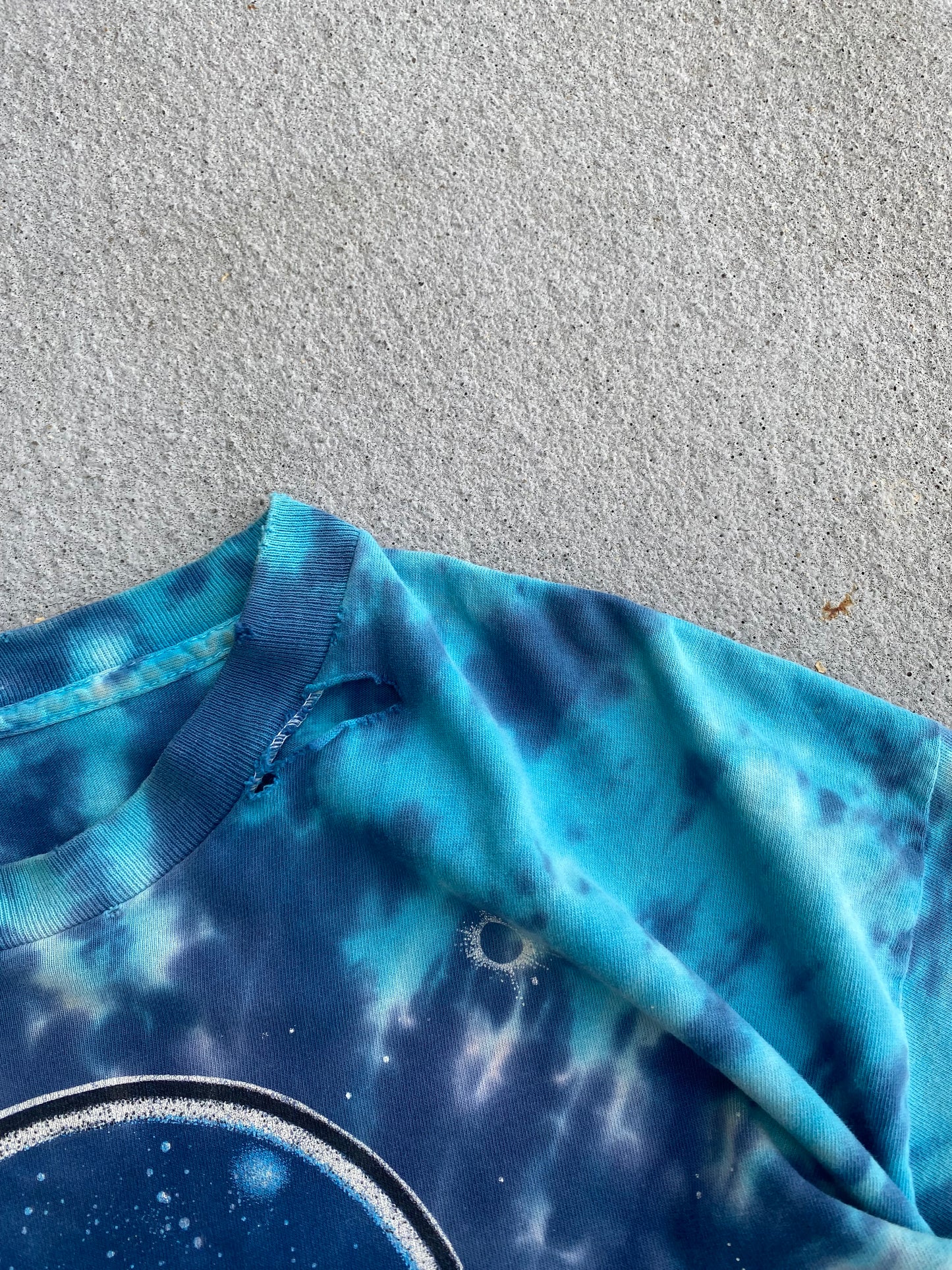 Vintage Grateful Dead Space Thrashed shirt Size XL