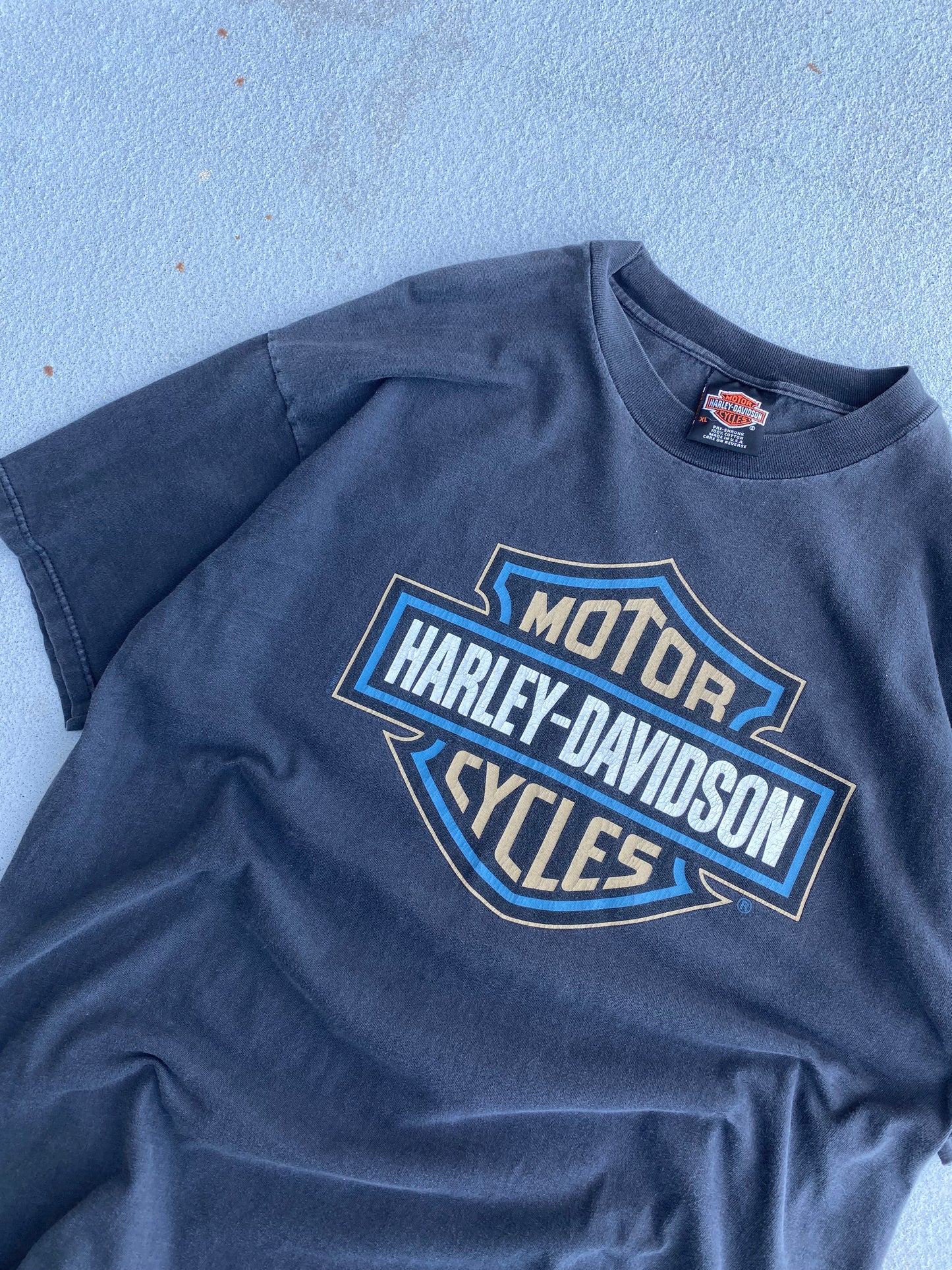 Vintage Harley big blue shield logo shirt Size XL