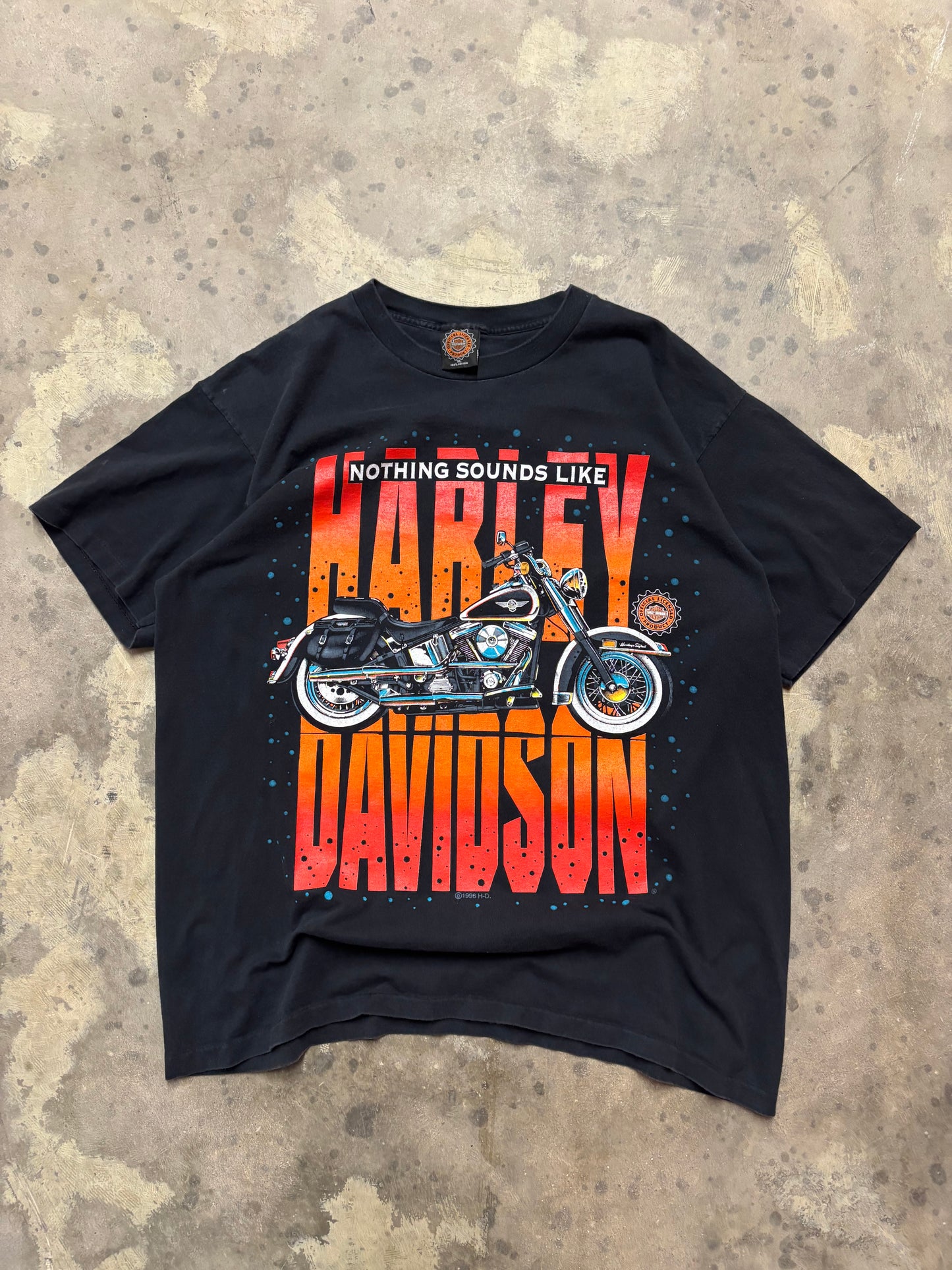 Vintage Harley Davidson big logo shirt size XL