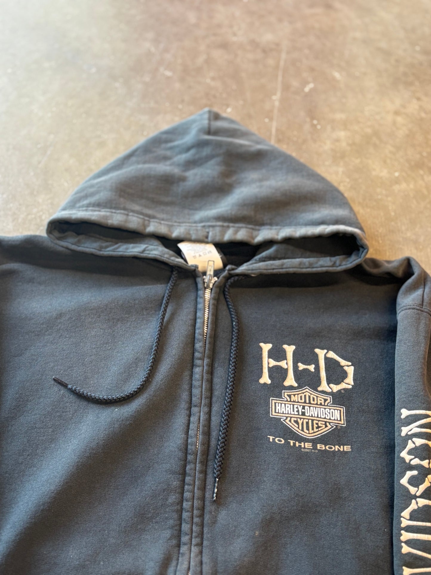 Vintage Harley Davidson bone zip up hoodie size medium