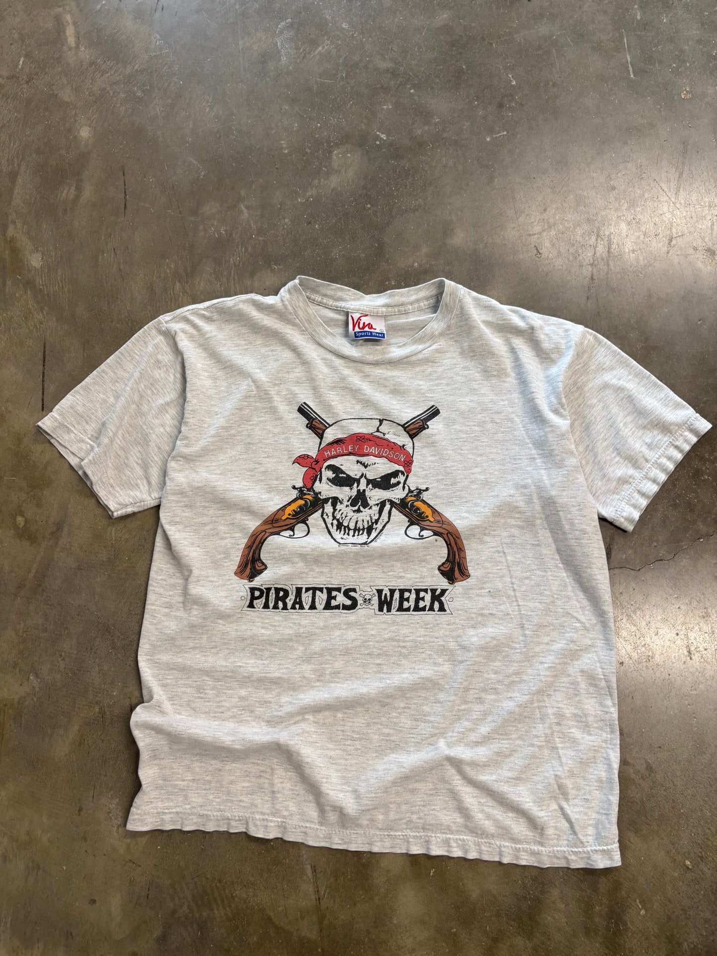Vintage 90’s Harley Davidson pirate skull shirt size large