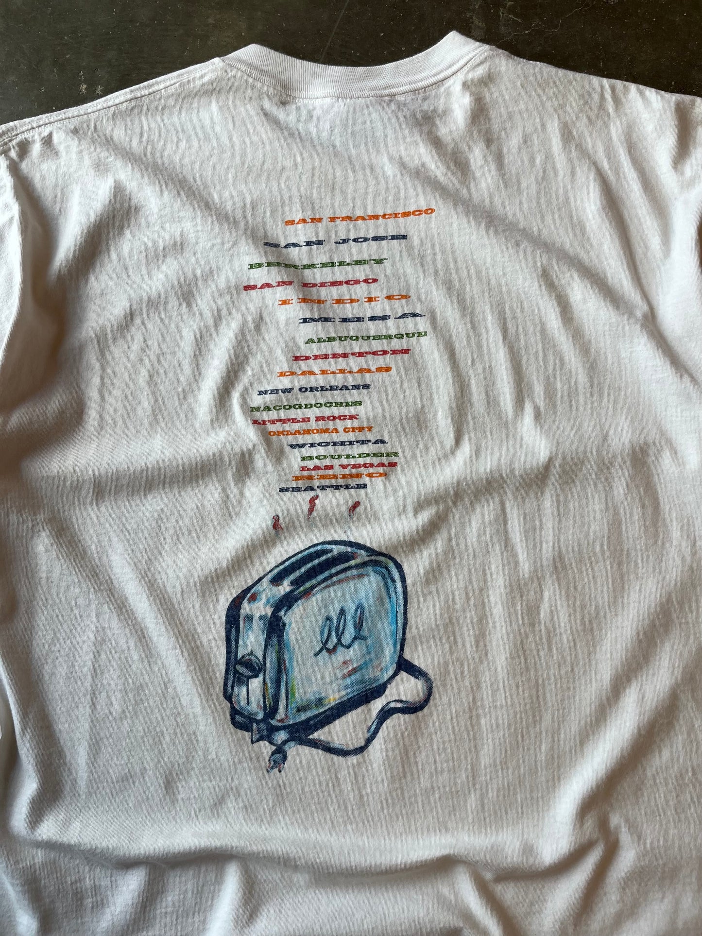 Vintage Pearl Jam puppet shirt size xl