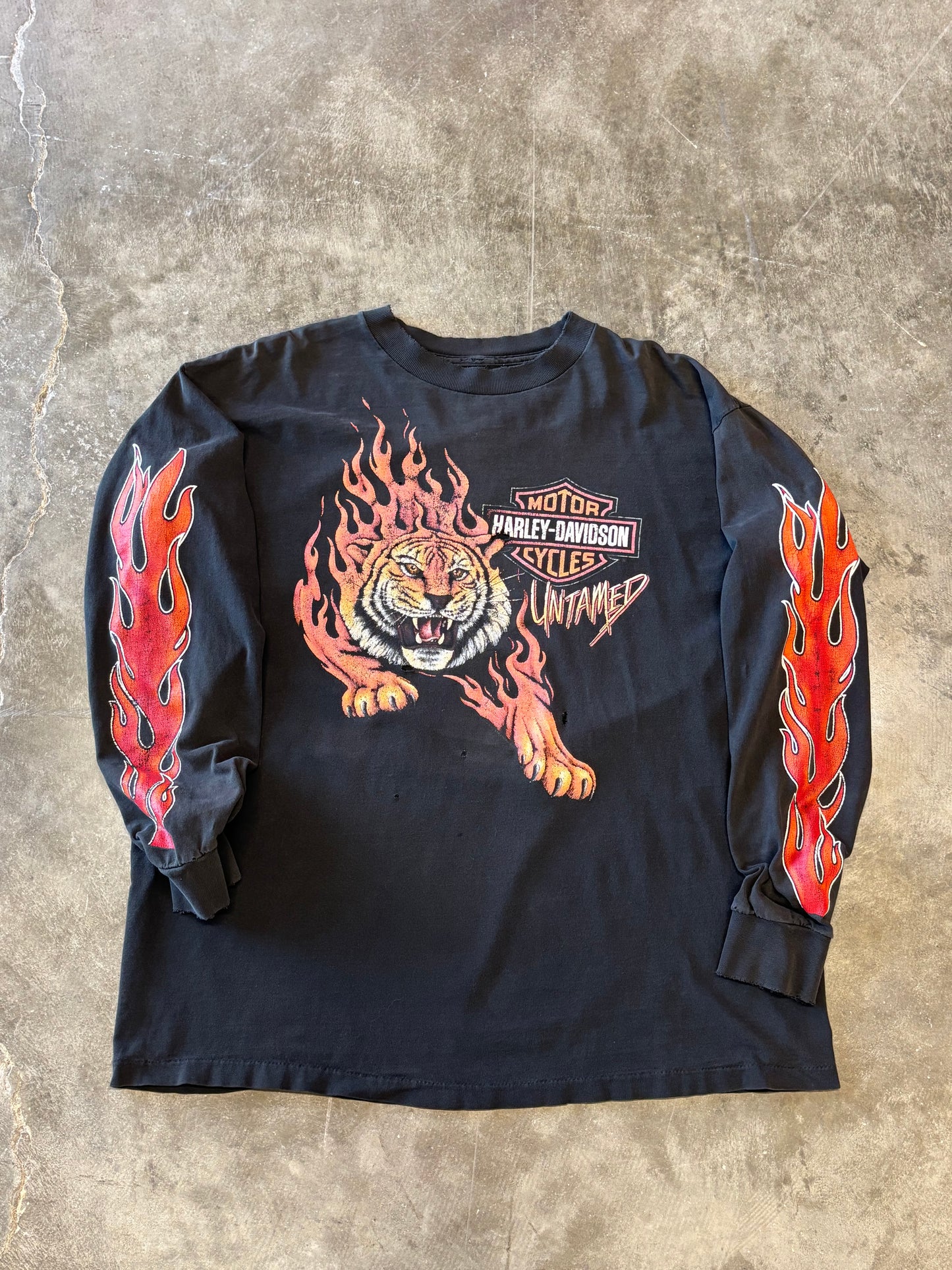 Vintage Harley Davidson Untamed Tiger long sleeve size xl