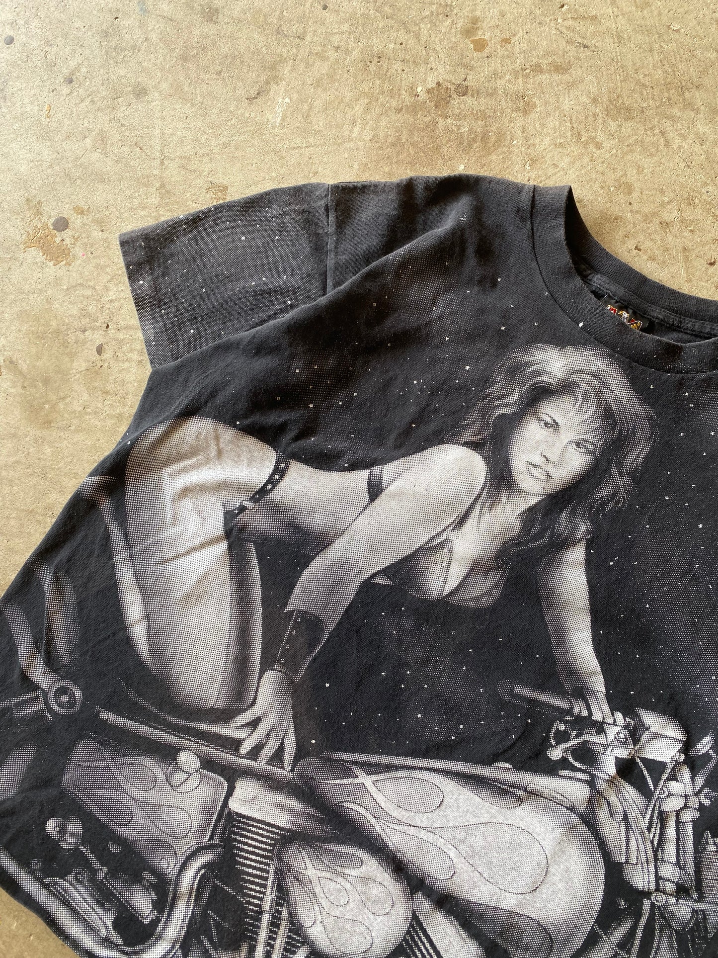 Vintage 3D Emblem Biker girl shirt size large