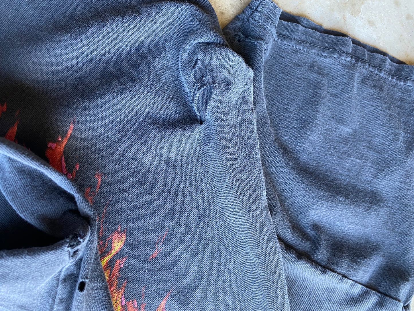 Vintage Harley Davidson Flaming Wolf shirt size Extra large