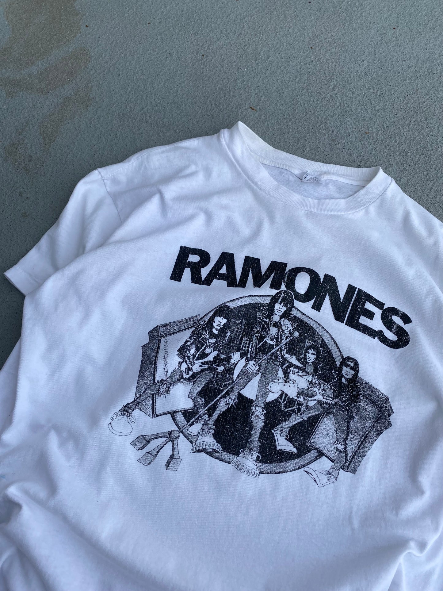 Vintage 80’s Ramones Band shirt Size XL