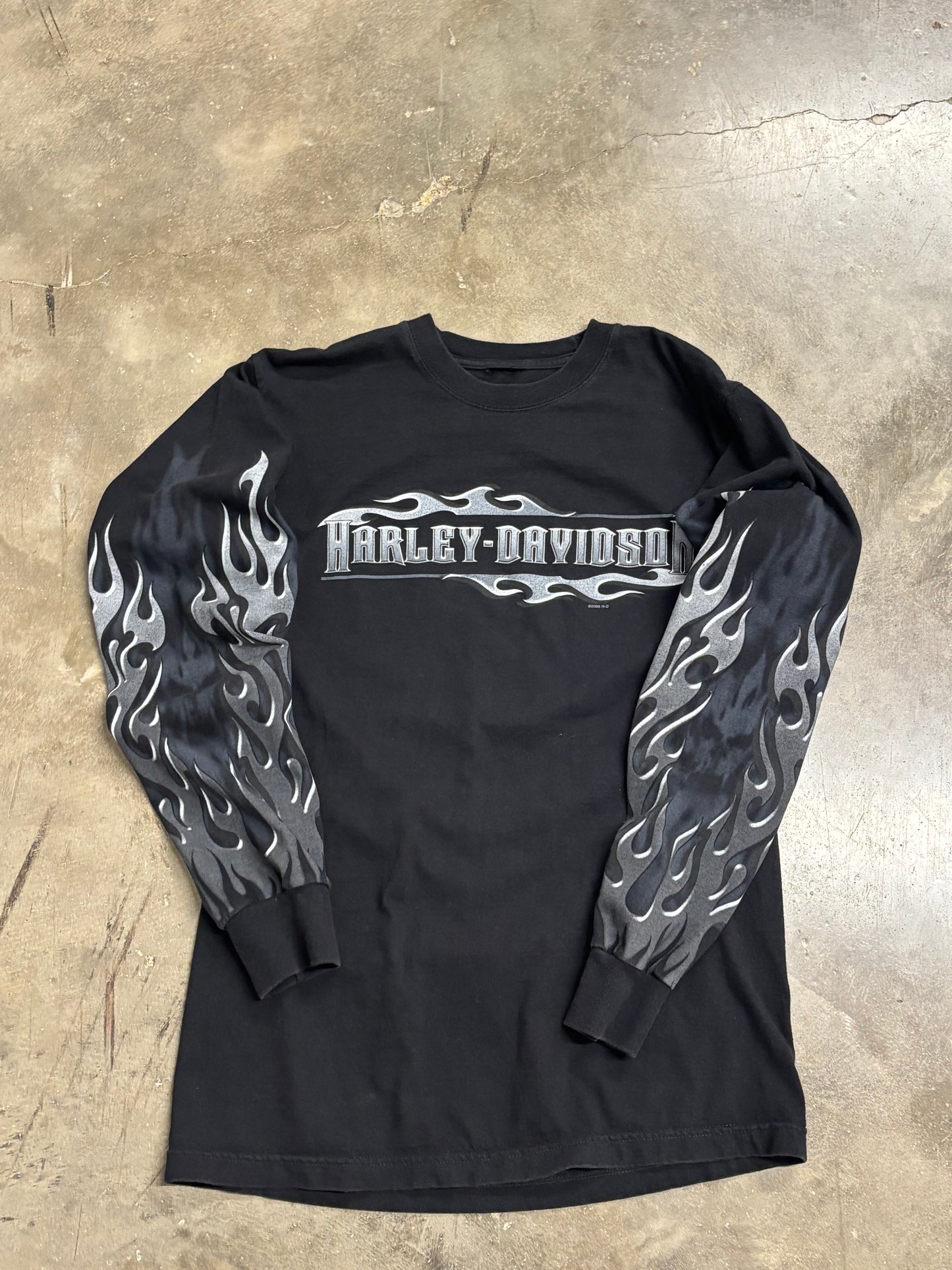 Vintage Harley Davidson Chrome long sleeve size medium