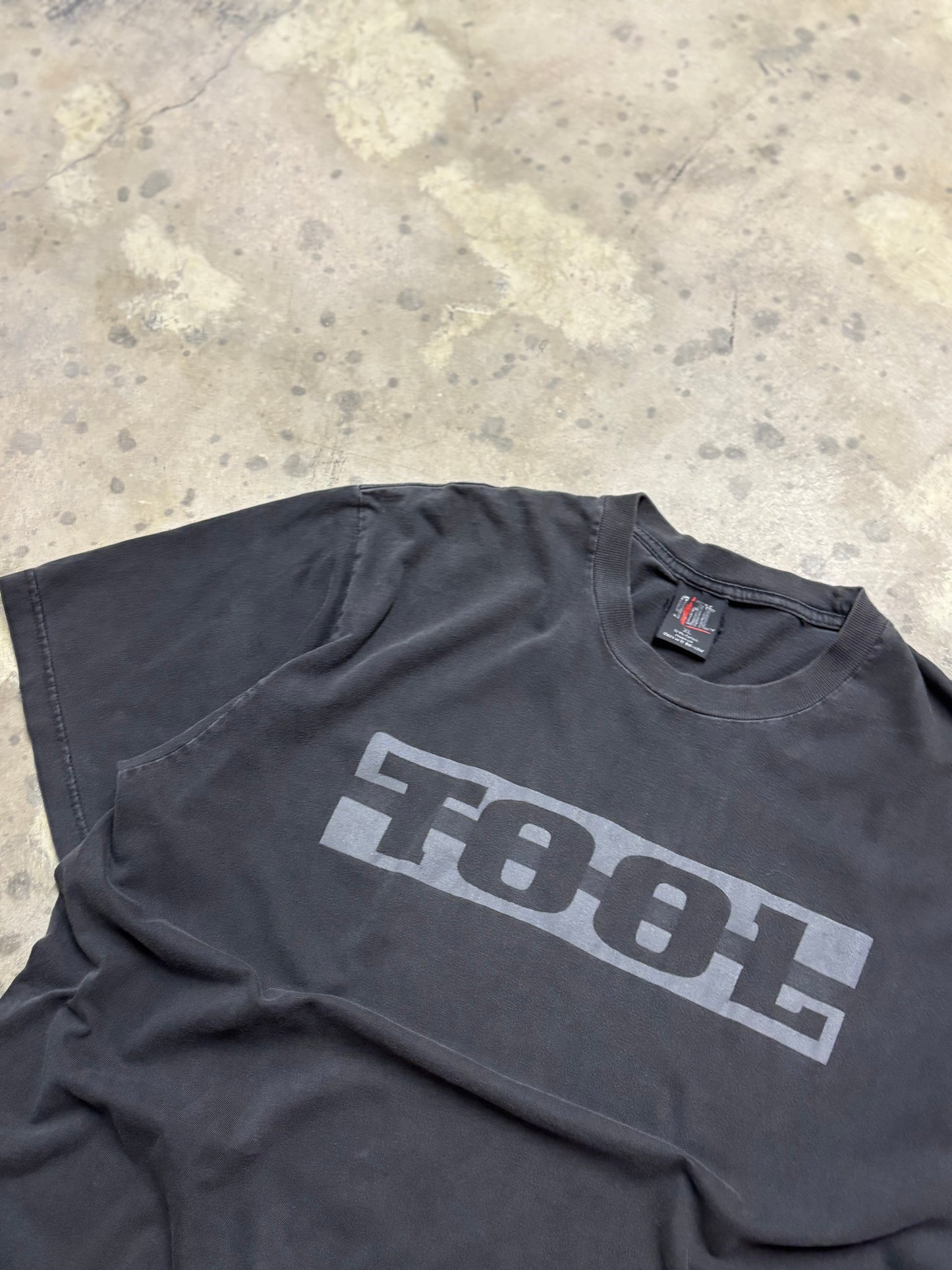 Vintage Tool AEnima shirt size XL
