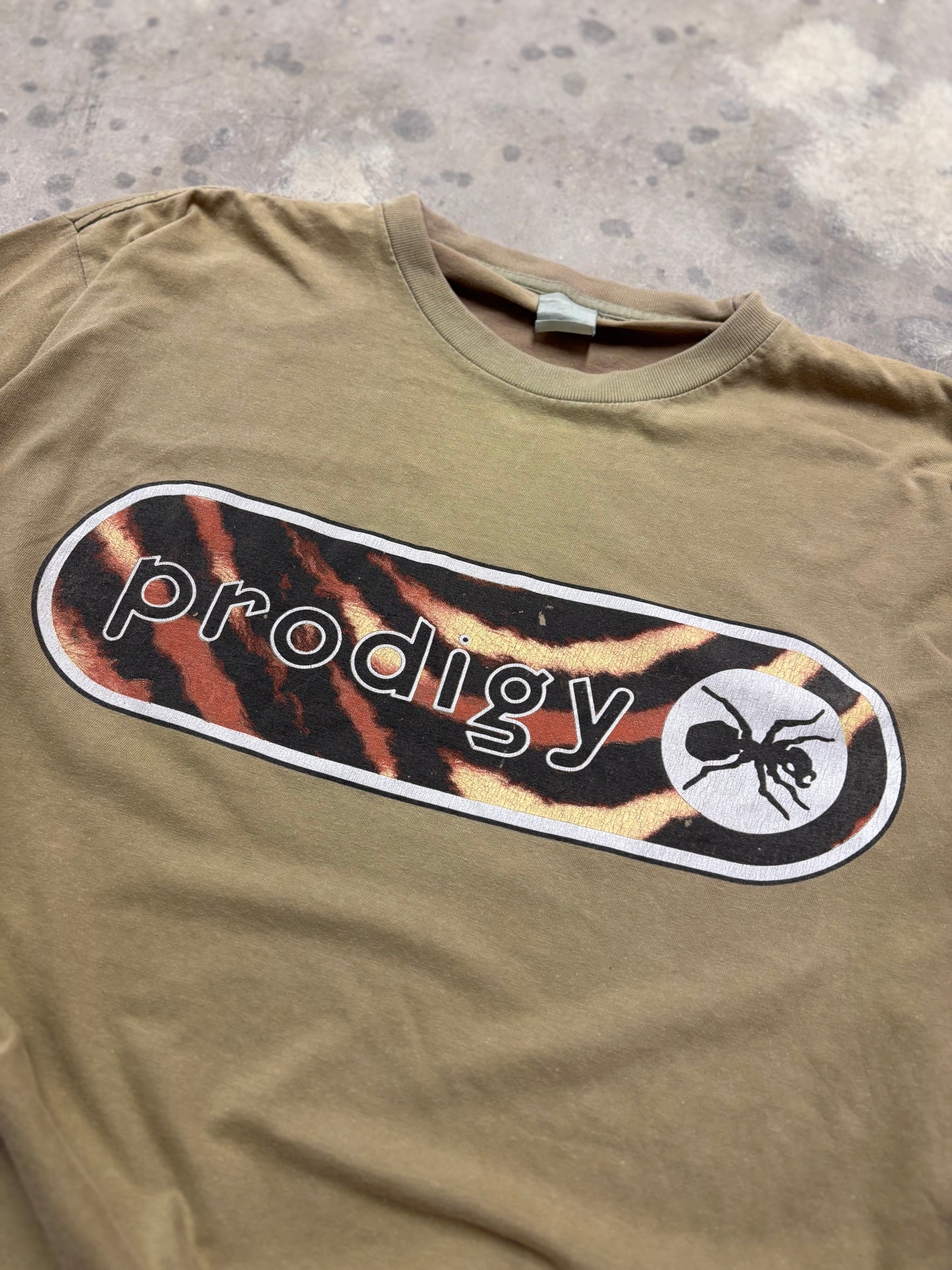 Vintage Earth Tone Prodigy shirt size extra large