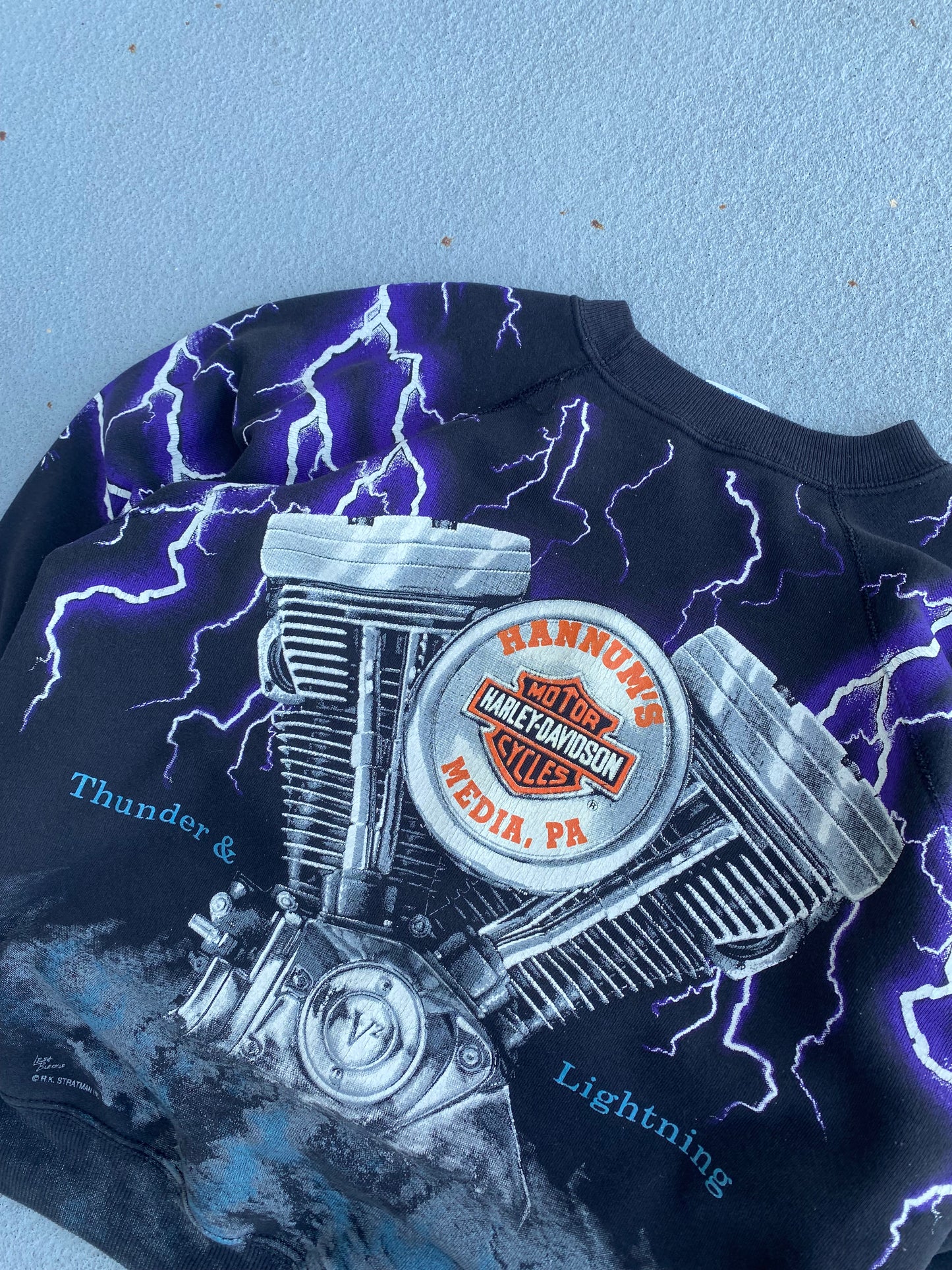 Vintage Harley Davidson Thunder and Lightning Sweatshirt size large