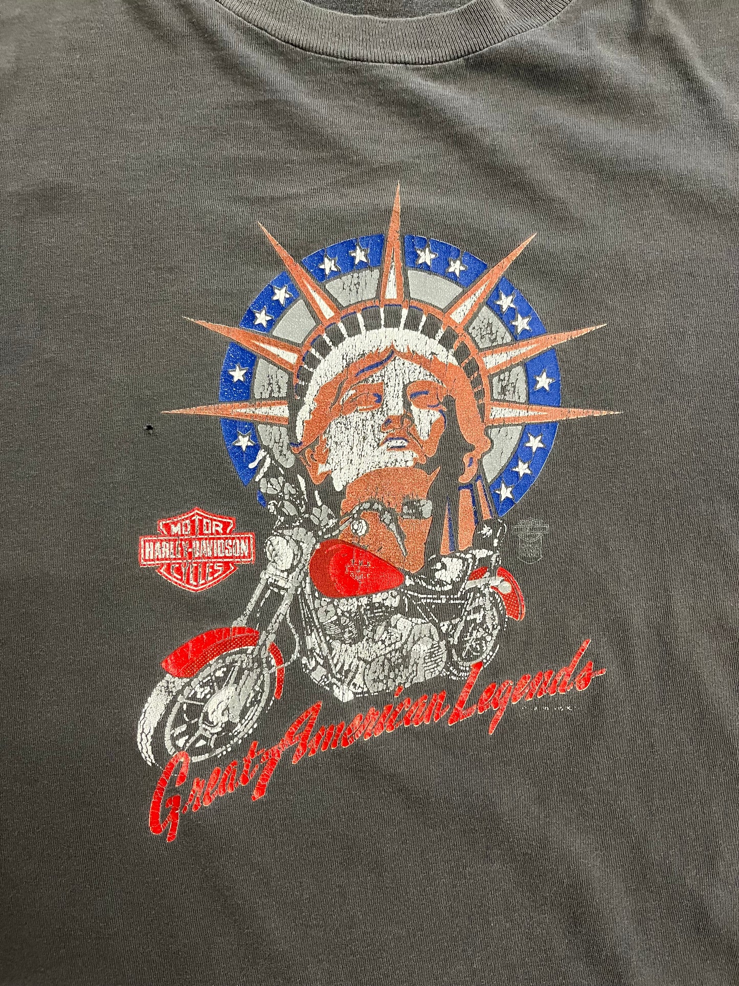 Vintage 80’s Harley Davidson Faded Out statute of liberty shirt fits large