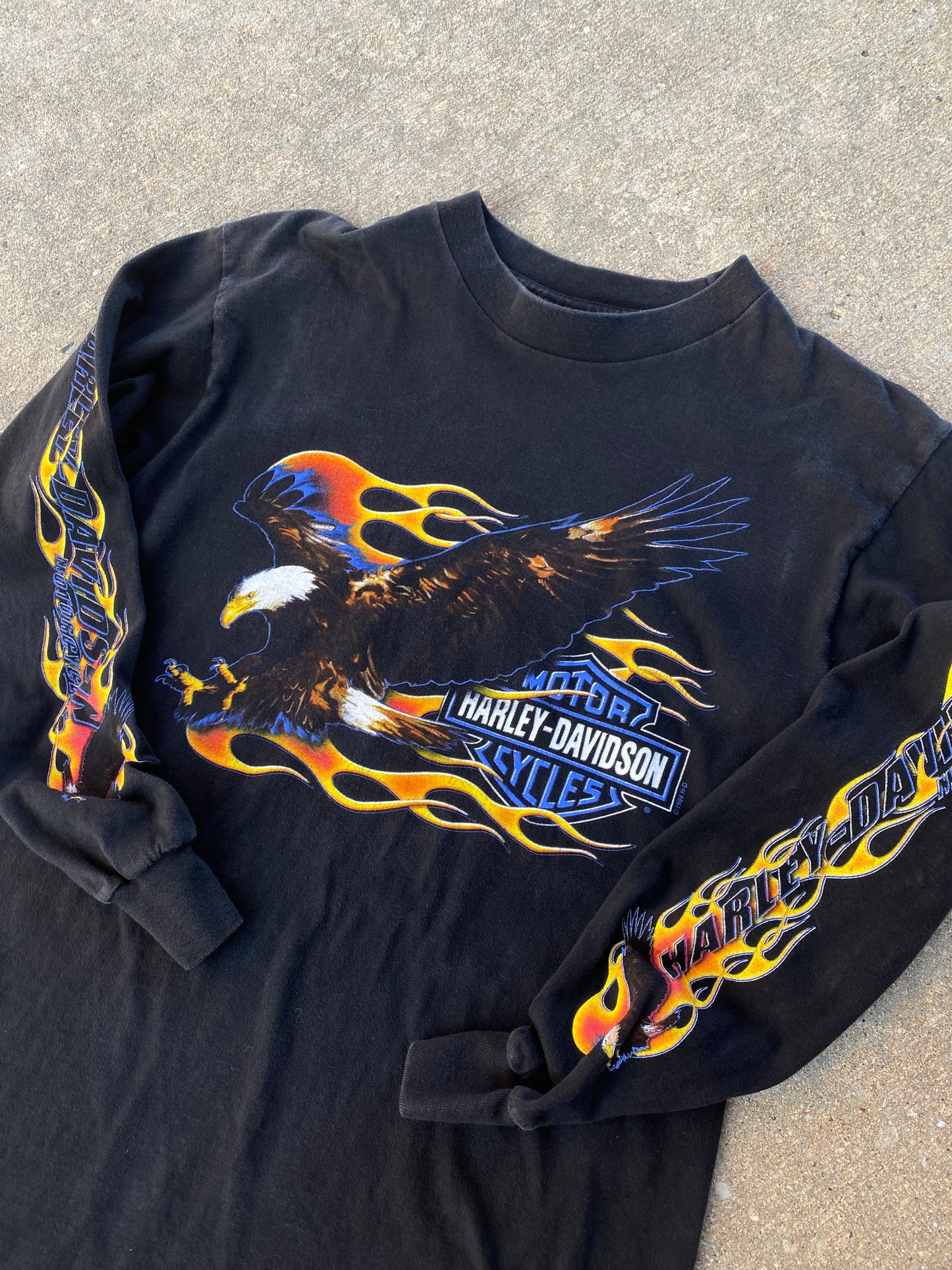 Vintage 90’s Harley Davidson Eagle flames long sleeve size medium