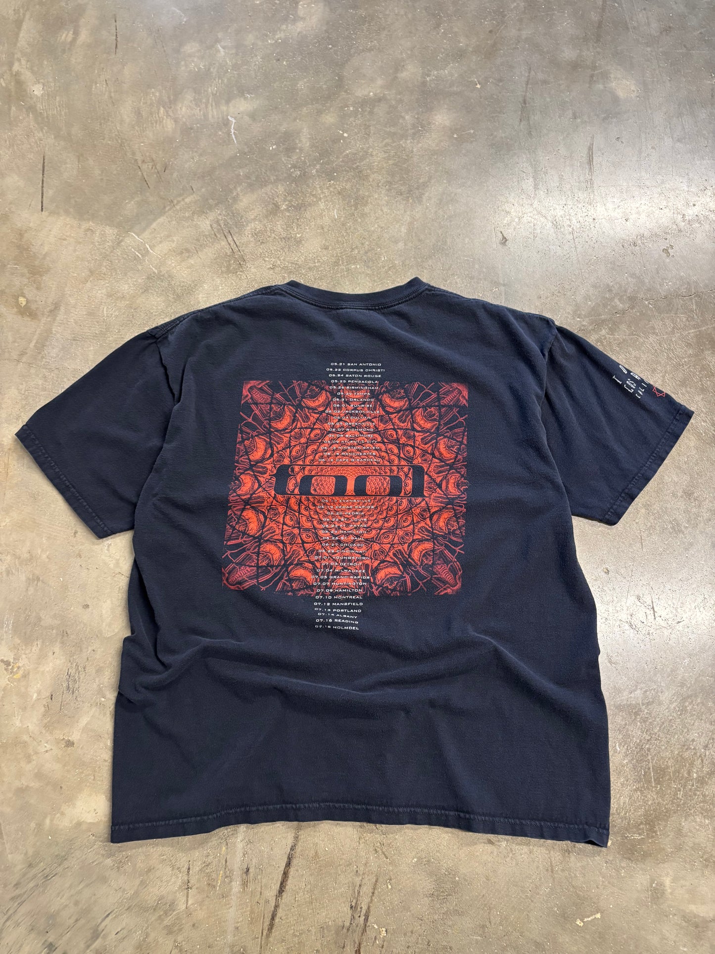 Vintage Tool Band shirt size xl