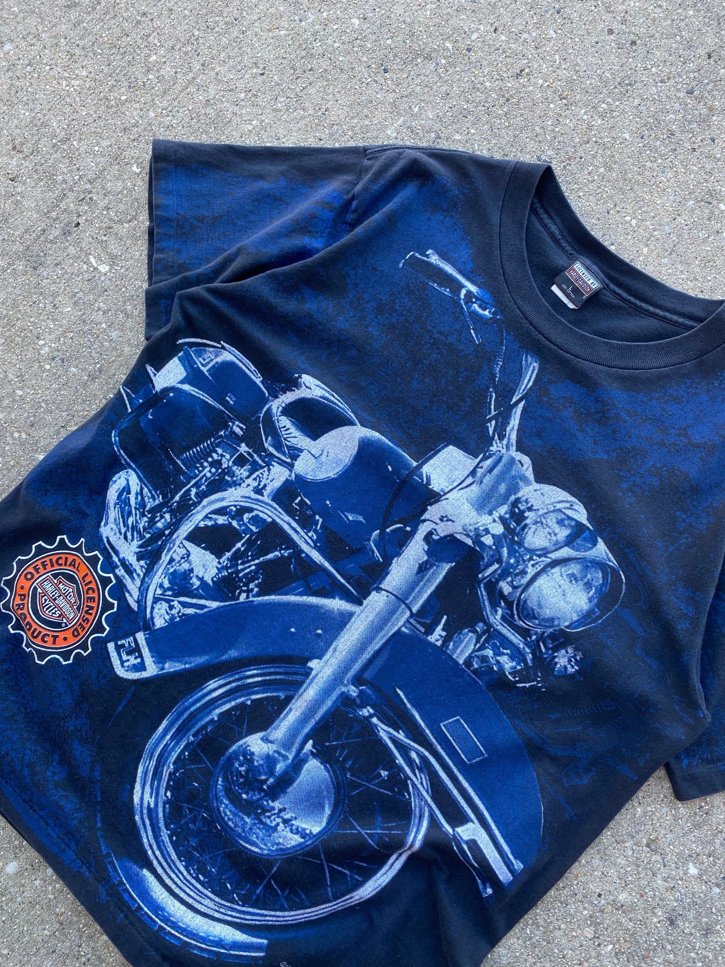 Vintage Harley Davidson Big print bike shirt size large fits XL