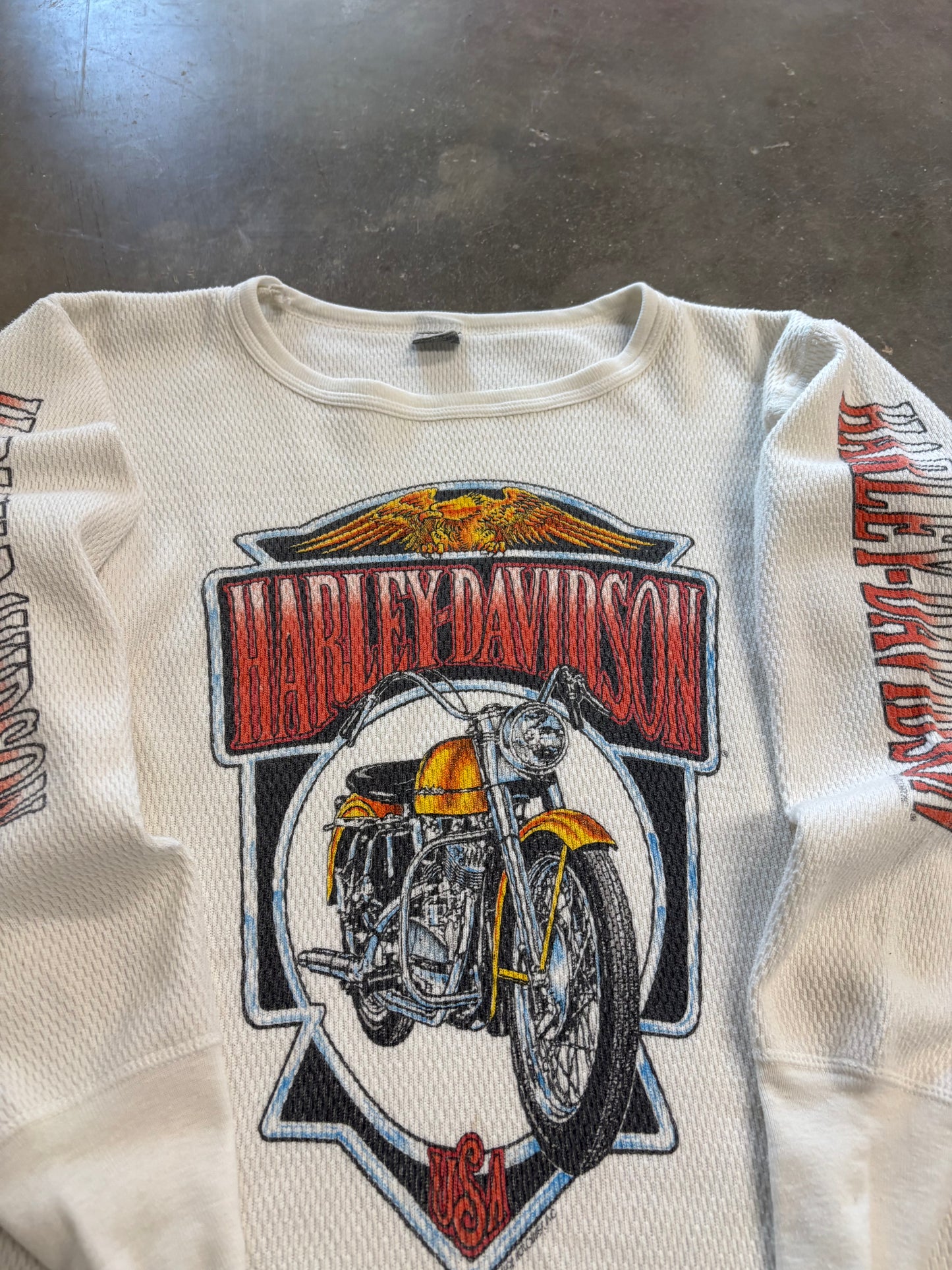 Vintage Harley Davidson White Thermal Size large