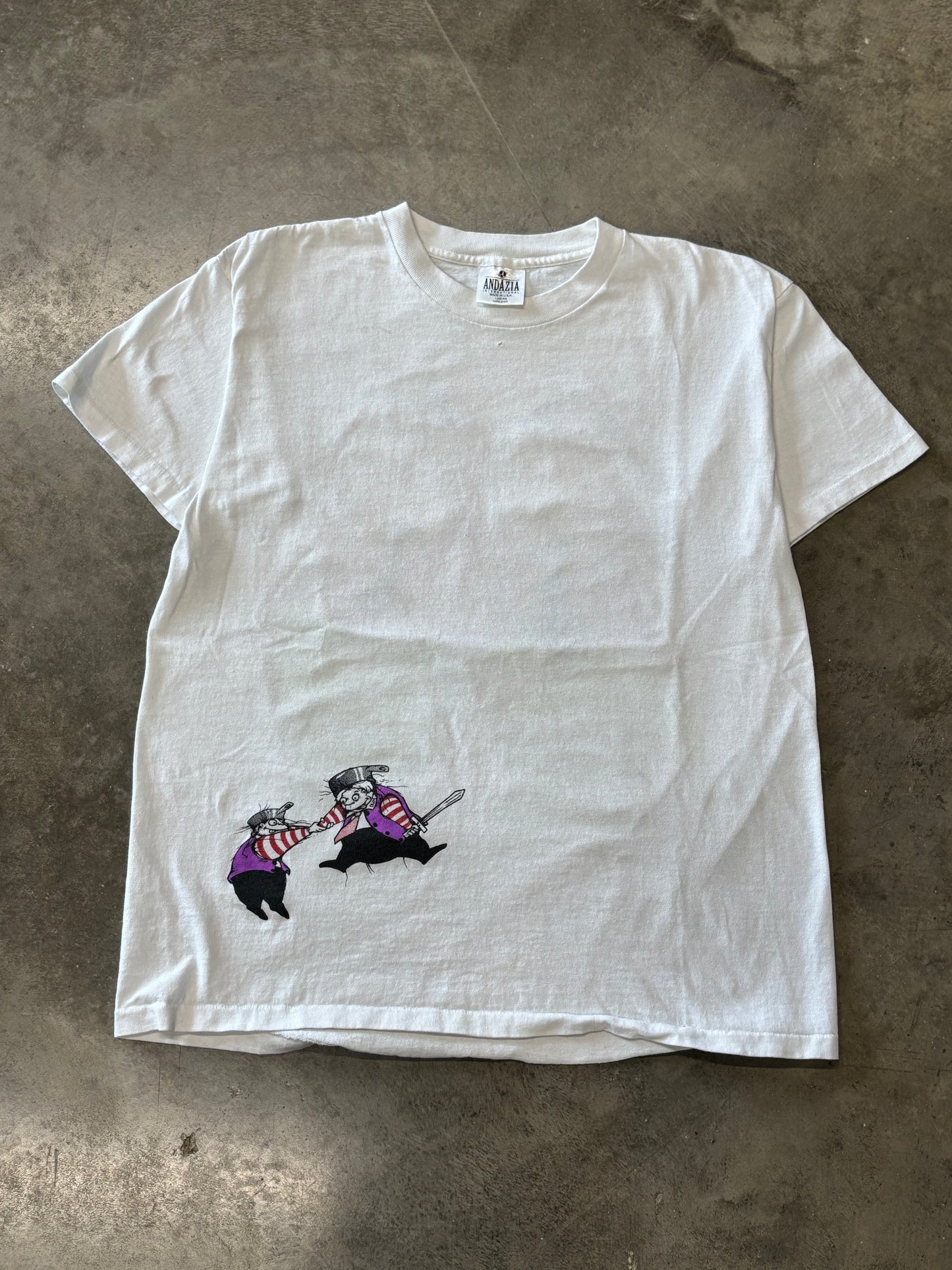 Vintage Alice in Wonderland Dee and Dum shirt size large