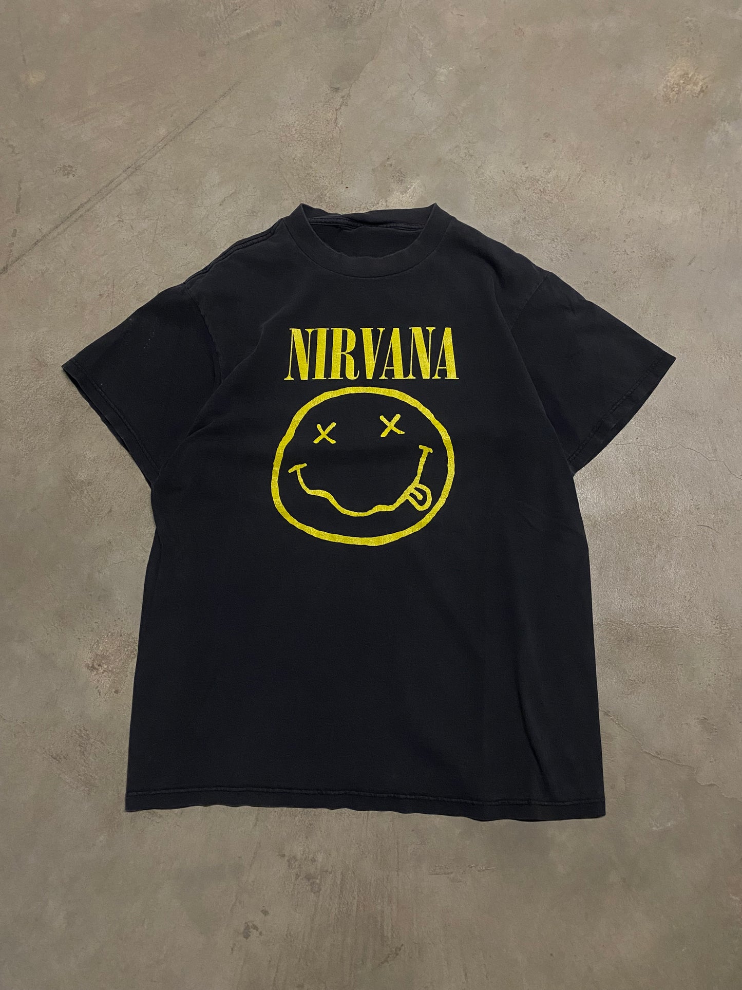 Vintage 90’s Nirvana Smiley Shirt Size Large