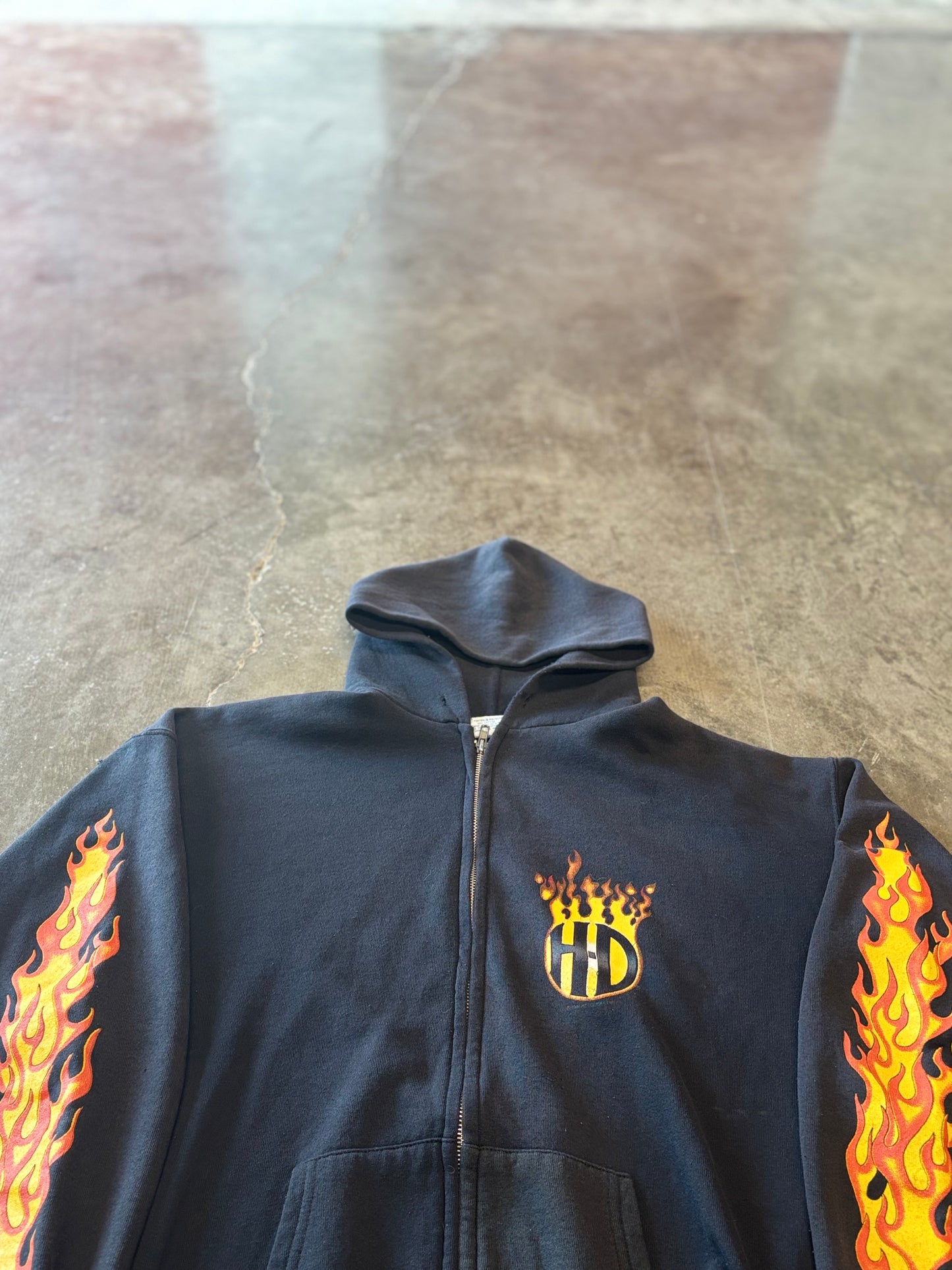 Vintage Harley Davidson flame inferno zip up size extra large