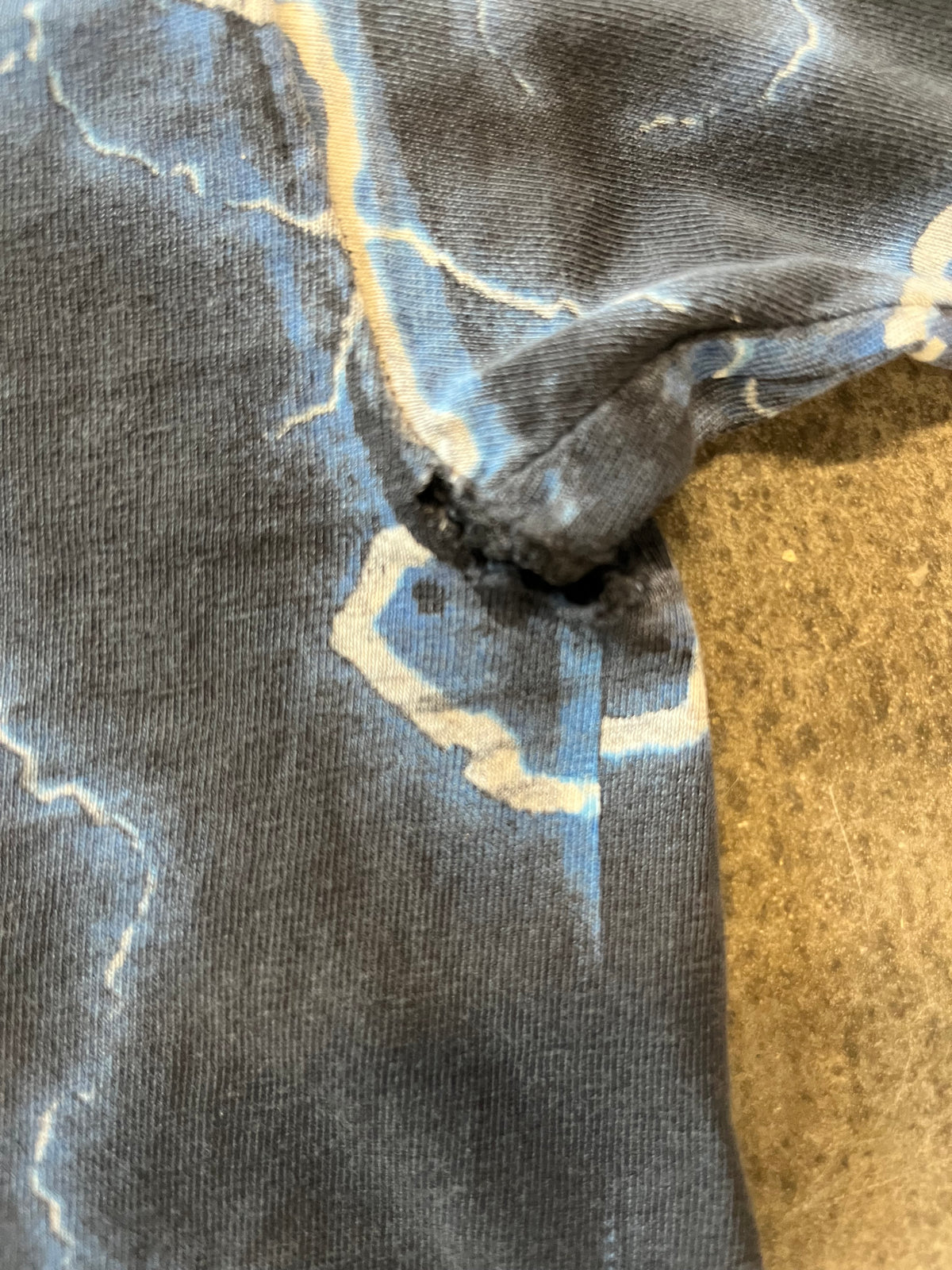 Vintage 2000’s Thrashed blue lightning shirt size large