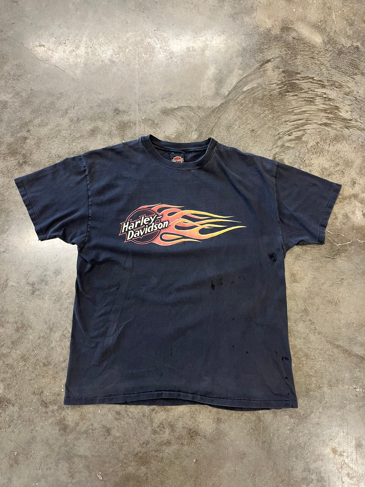 Vintage Harley Davidson Thrashed and Faded Flame ball shirt size extra large
