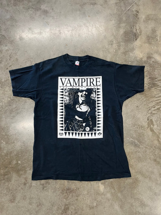 Vintage Fashion Victim Vampire shirt size extra large