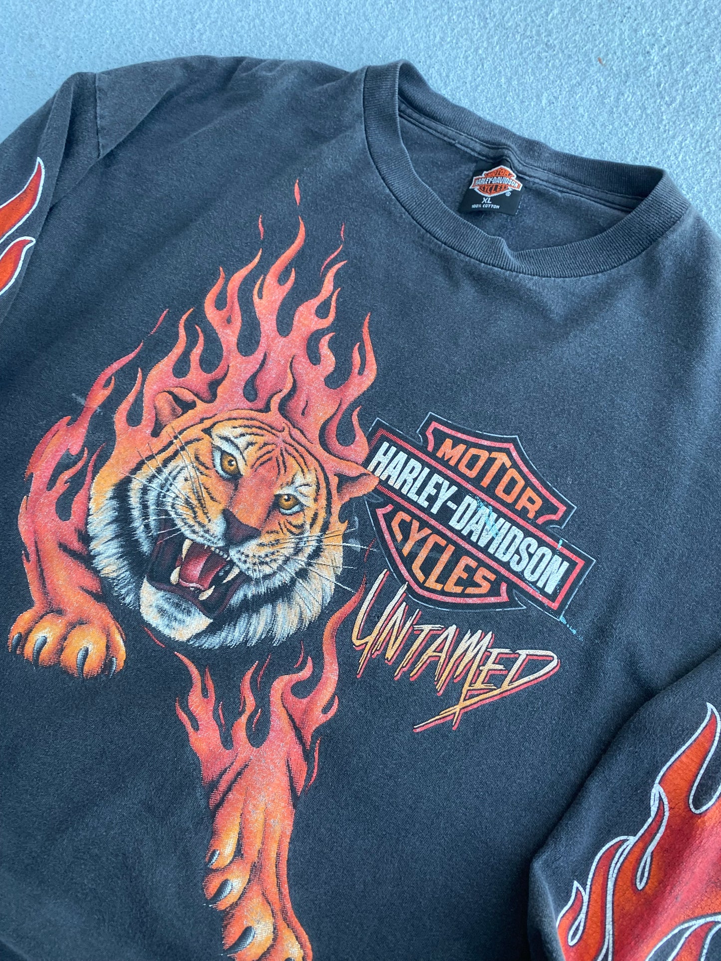 Vintage Untamed Tiger Longsleeve size 2xl