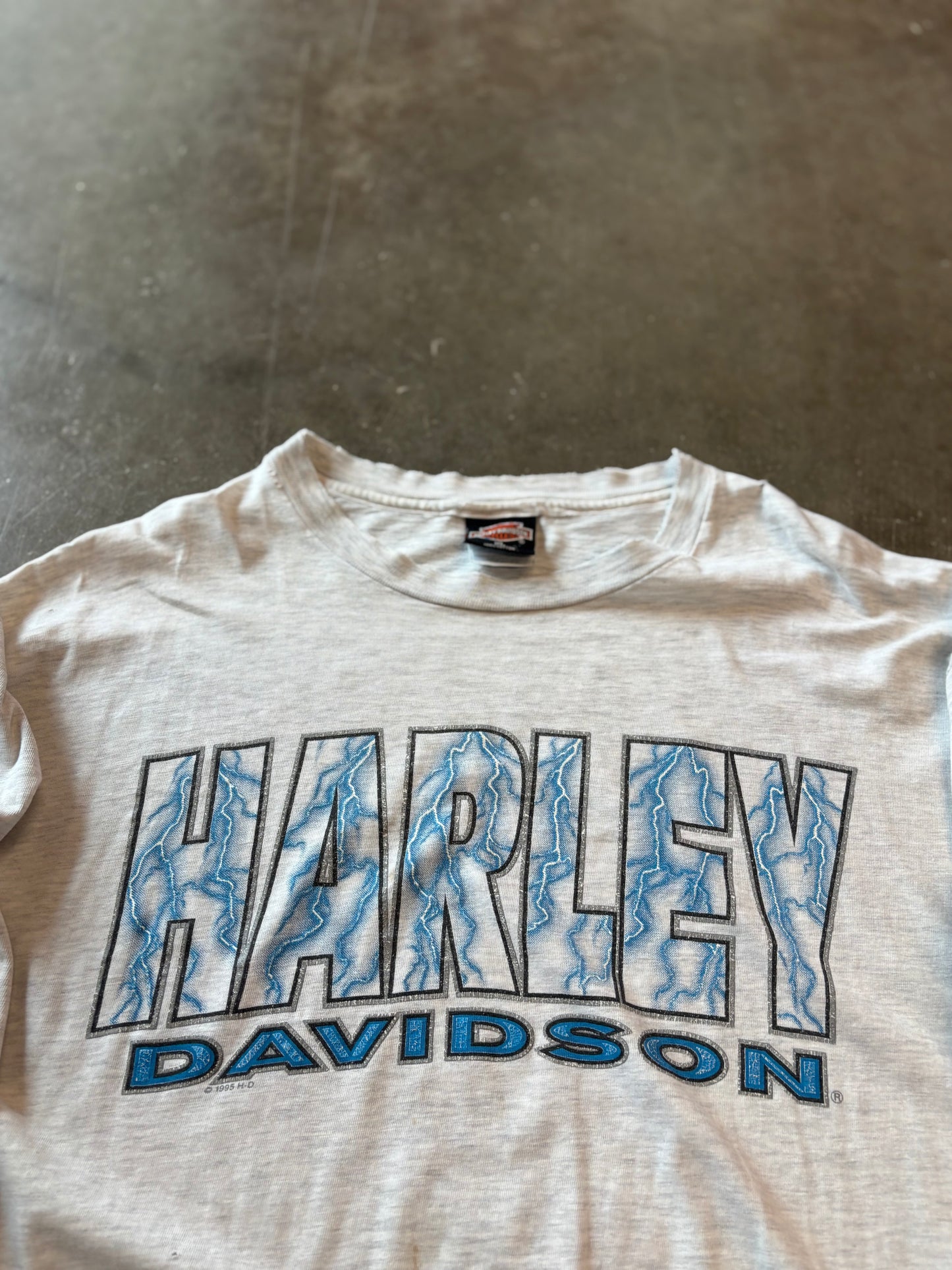 Vintage Harley Davidson thrashed grey lightning shirt size xl