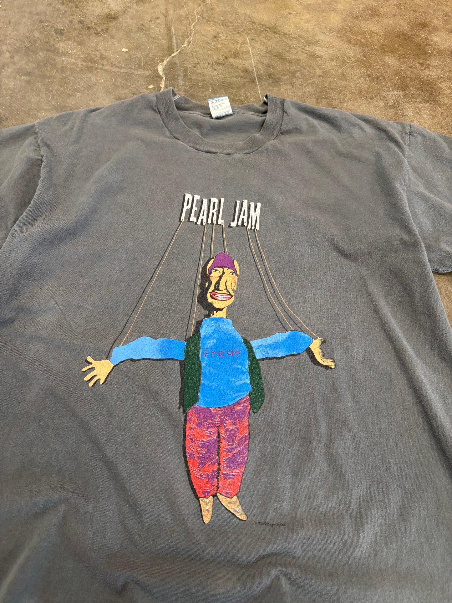 Vintage Pearl Jam Freak shirt size xl