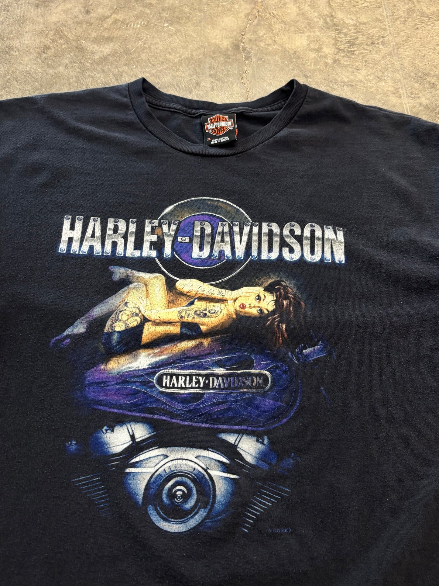 Harley Davidson Pin up girl shirt size xl