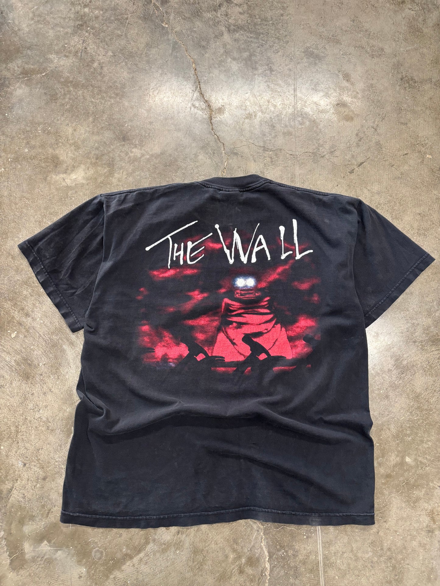Vintage Pink Floyd The Wall shirt size xl