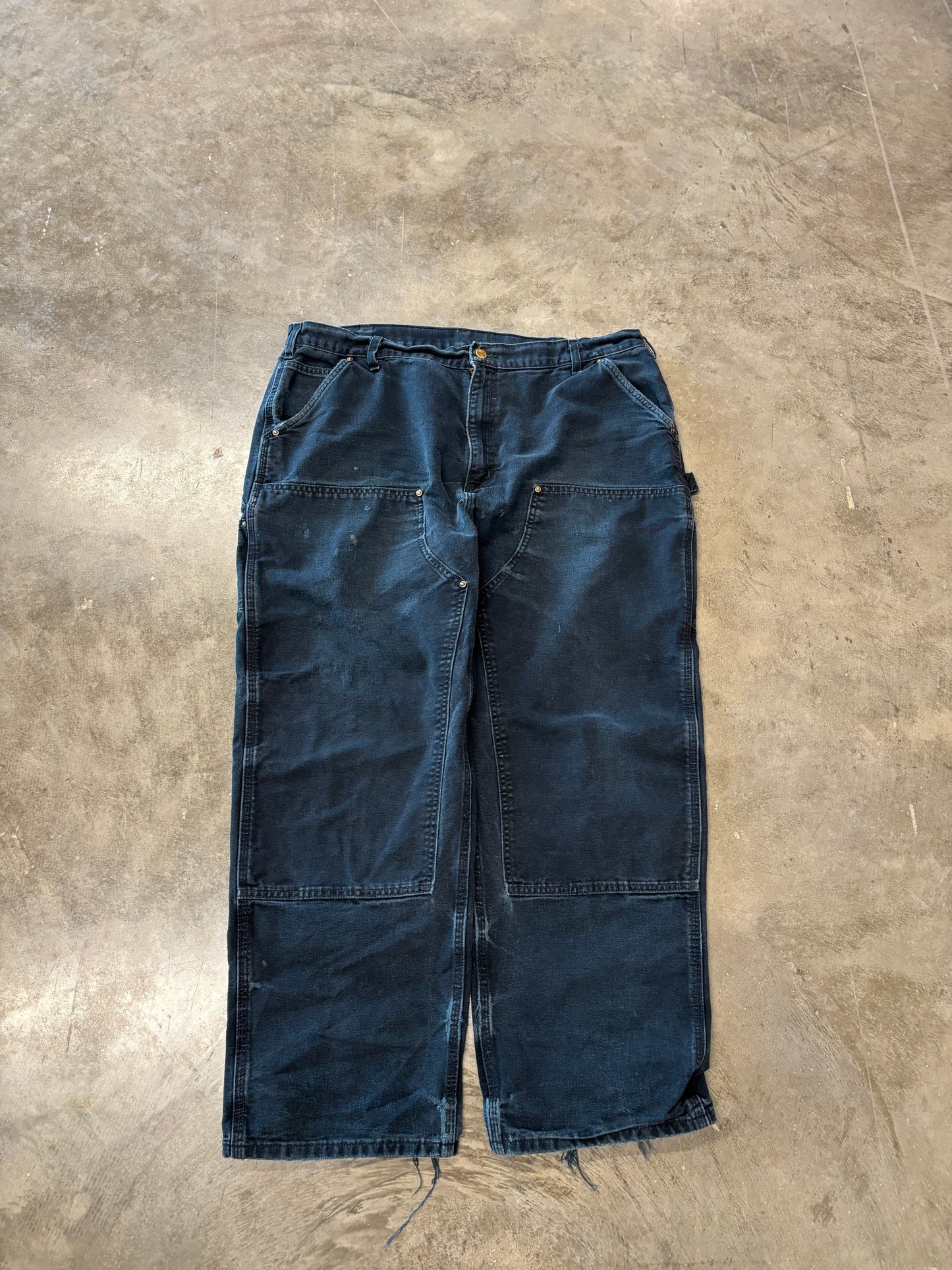 Black carhartt double knees fit 40 by 30 at best