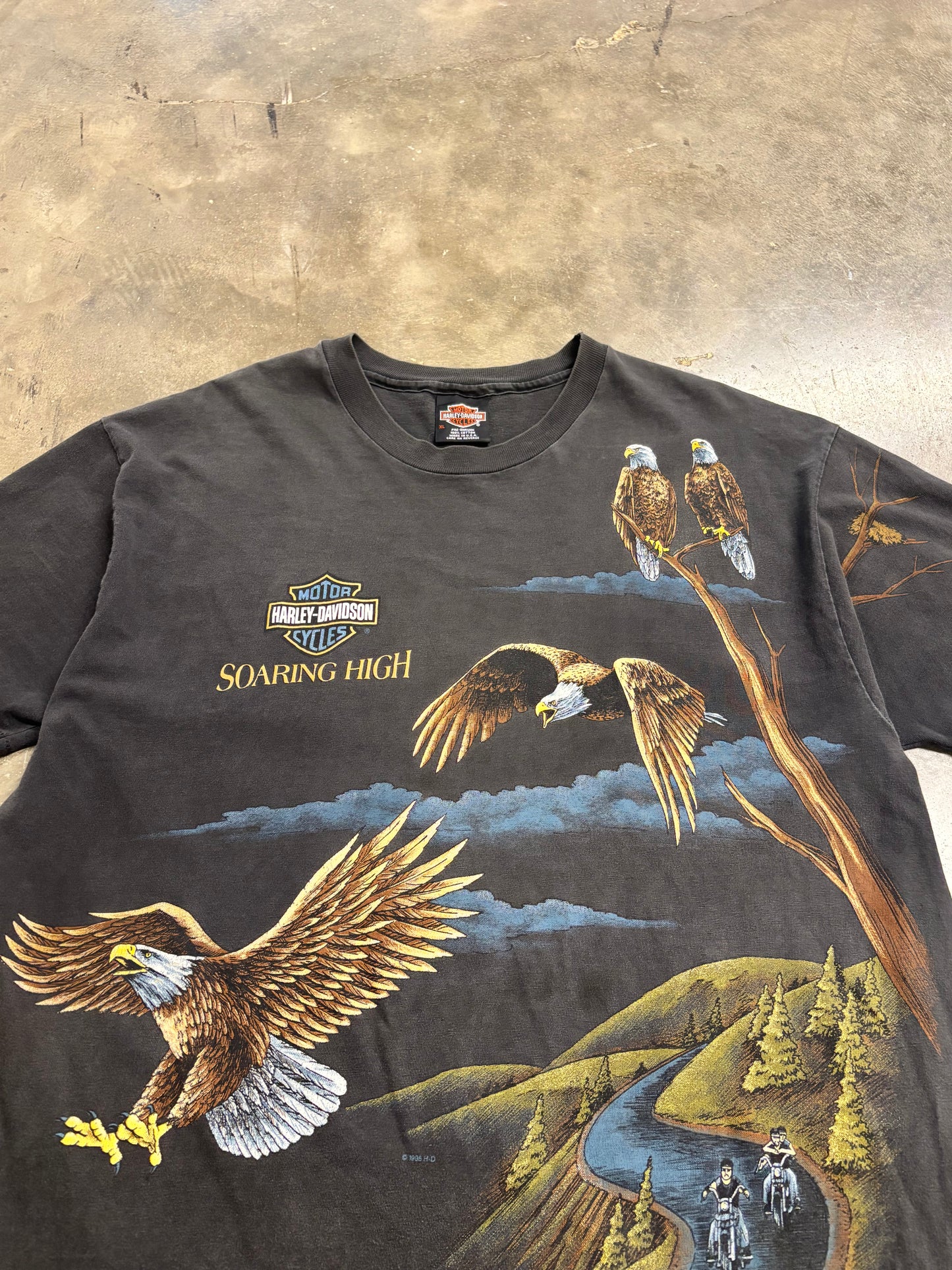 Vintage Harley Davidson Soaring Eagle AOP shirt size xl