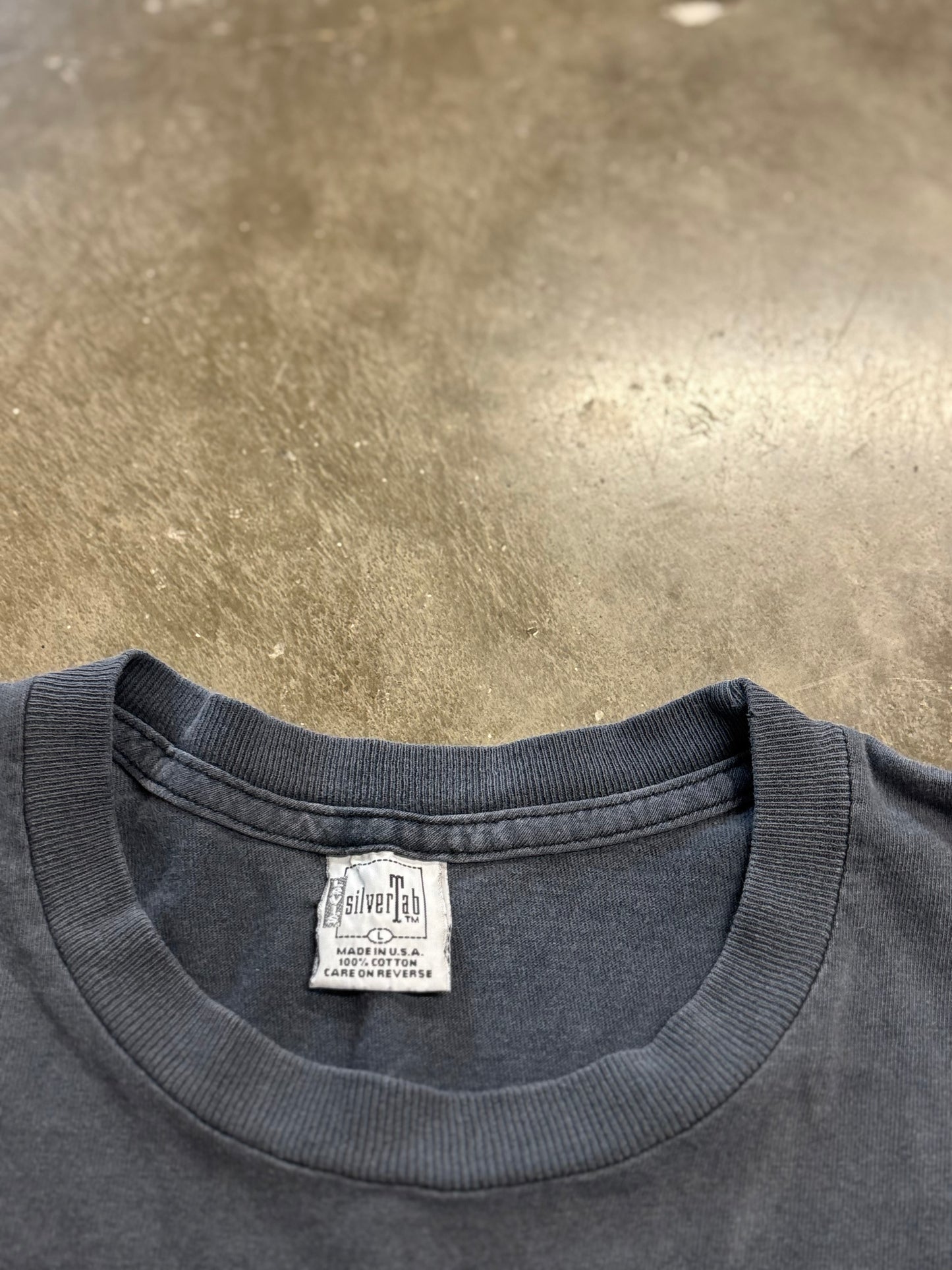 Vintage Faded Silvertab shirt size large