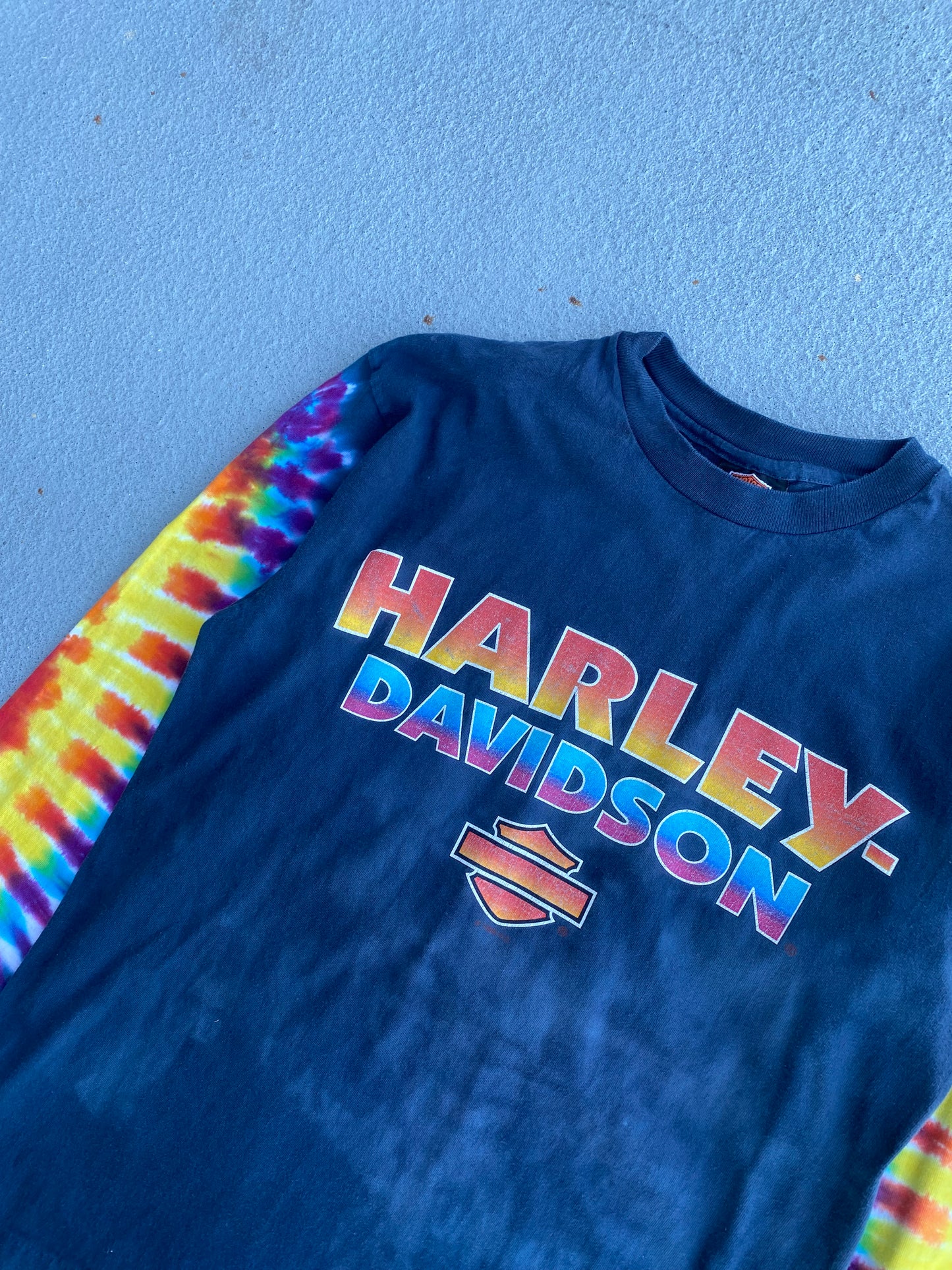 Vintage Harley Davidson Rainbow Long sleeve size medium