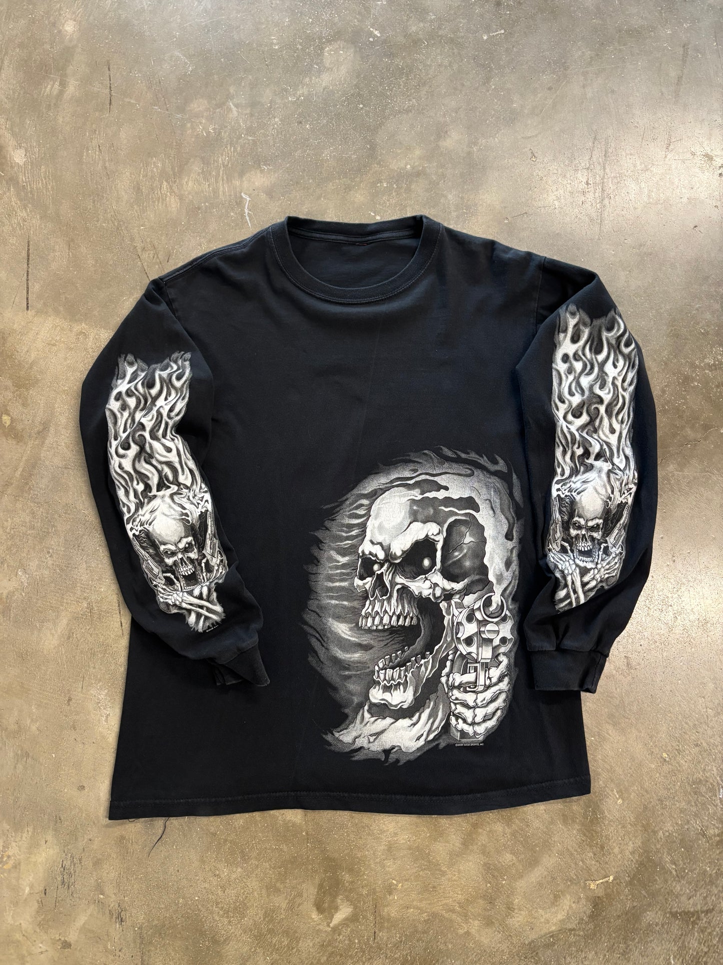 Vintage 2006 Skull pile long sleeve shirt size medium