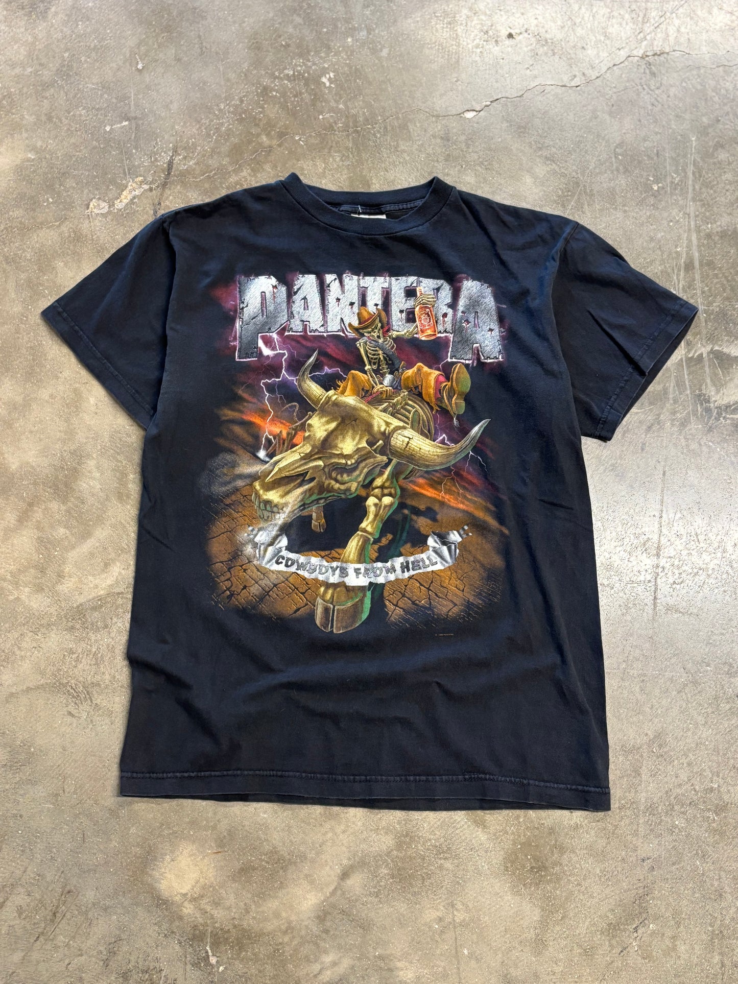 Vintage Pantera Cowboys from Hell shirt size large