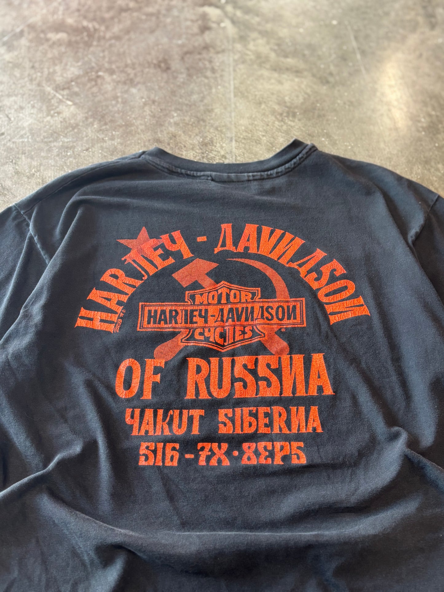 Vintage Harley Russia shirt size large