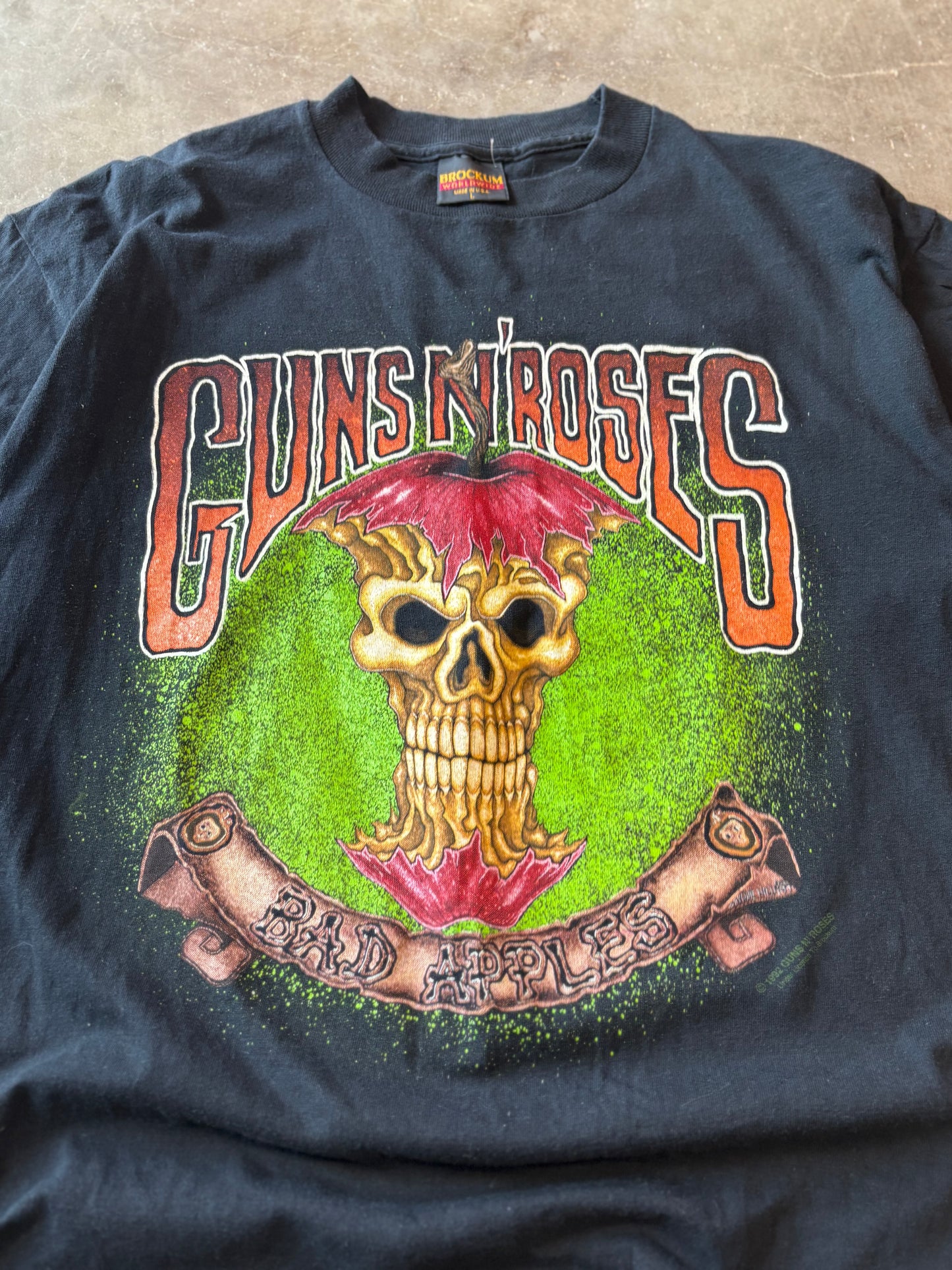 Vintage Guns N Roses shirt size large