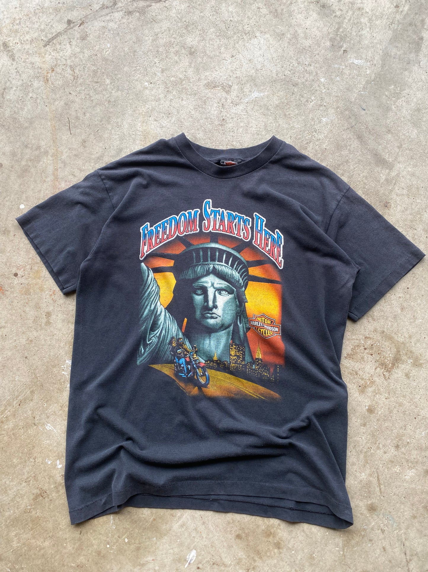 Vintage Harley Davidson Freedom Starts here shirt size large