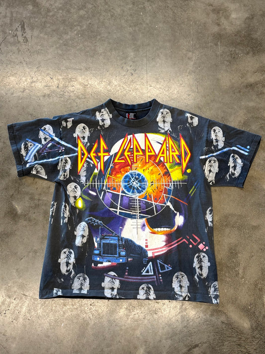 Vintage faded out Def Leppard shirt size xl