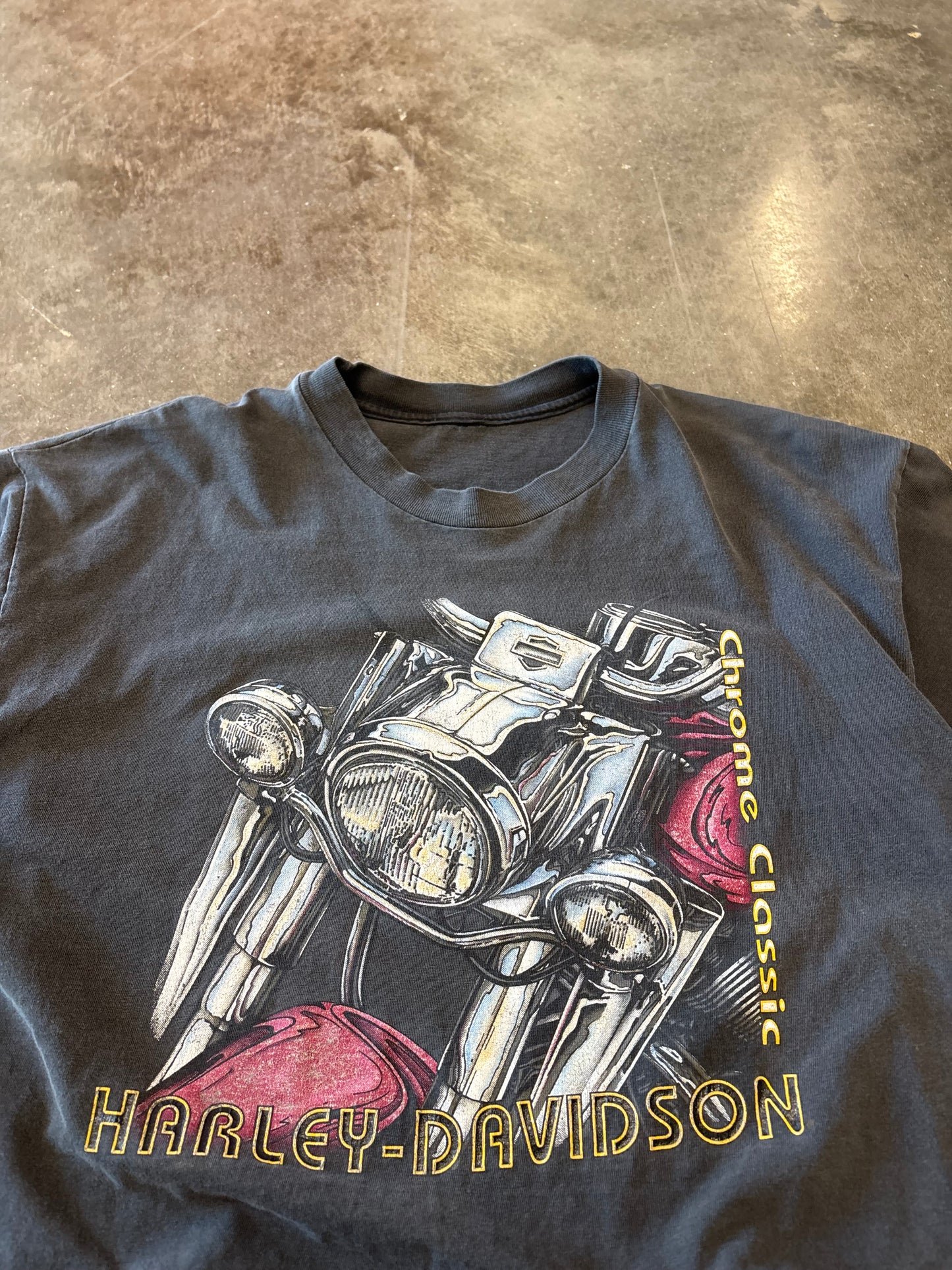 Vintage Faded Out Harley Davidson chrome classic shirt size XL