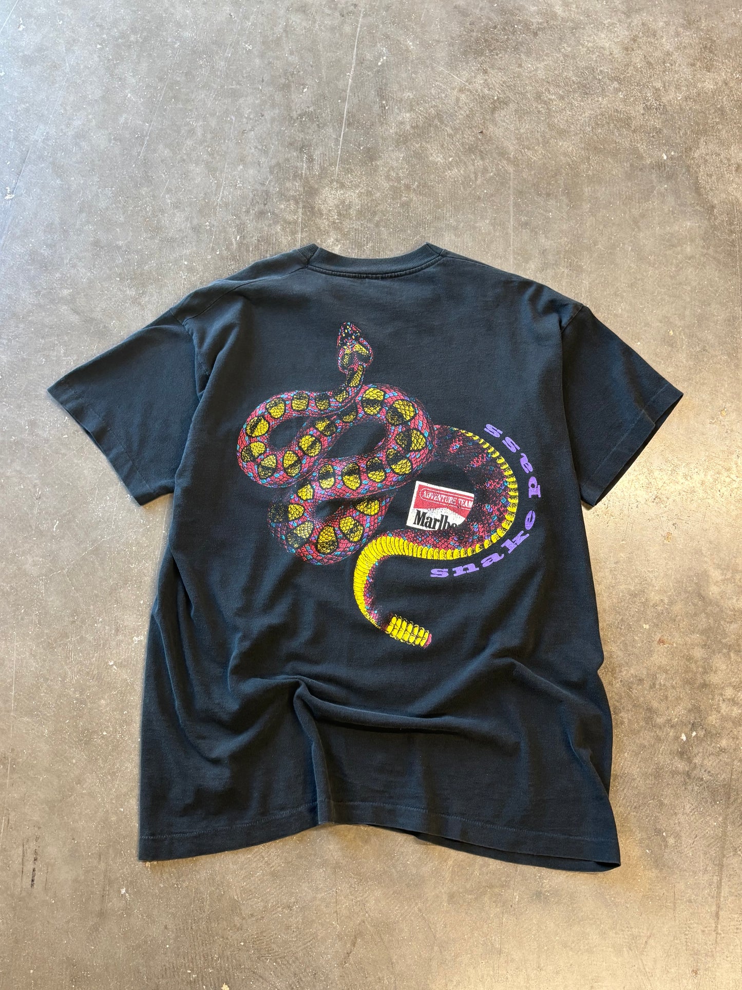 Vintage Marlboro Snake pass shirt size xl
