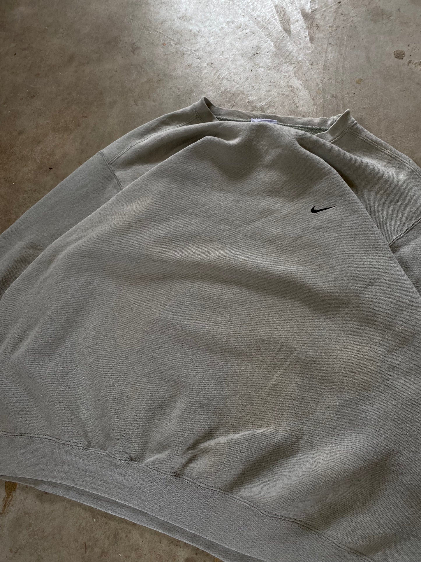 Vintage Pistachio Nike sweat shirt Earth Tone Size XL