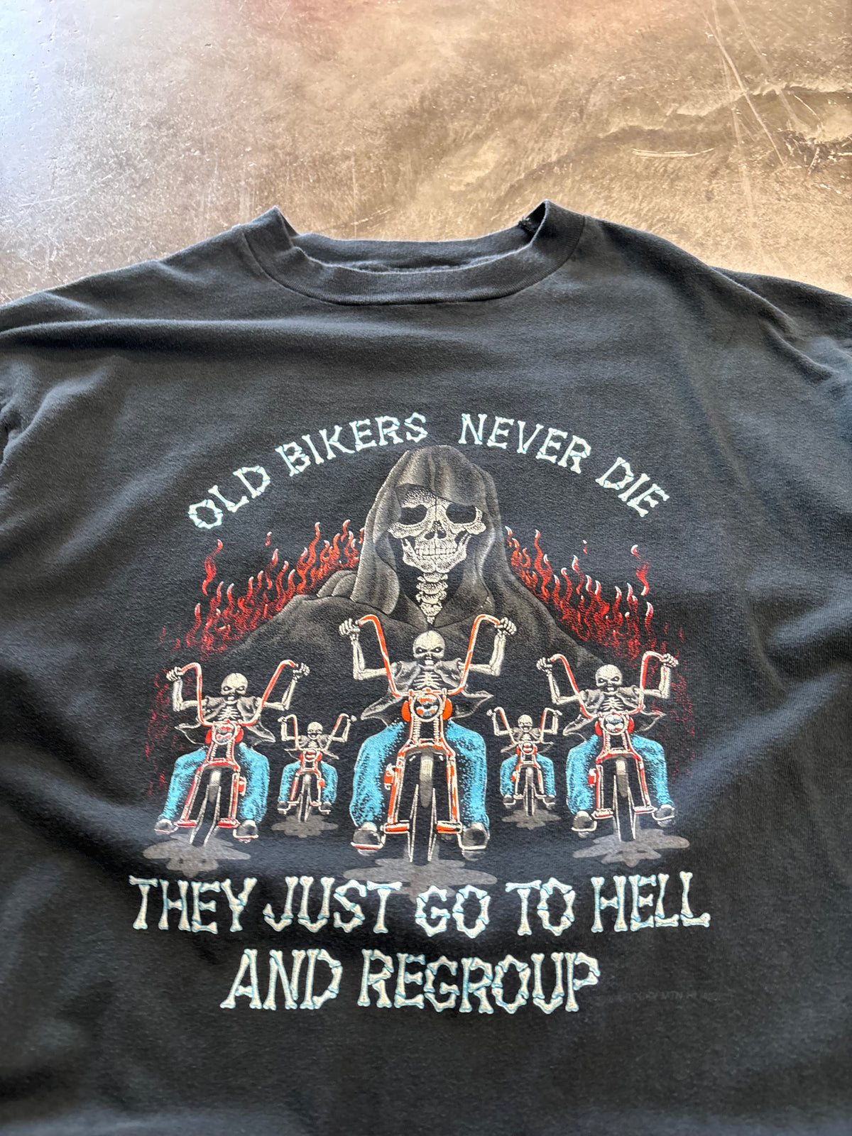 Vintage 80’s Harley Davidson Old bikers never die shirt size extra large